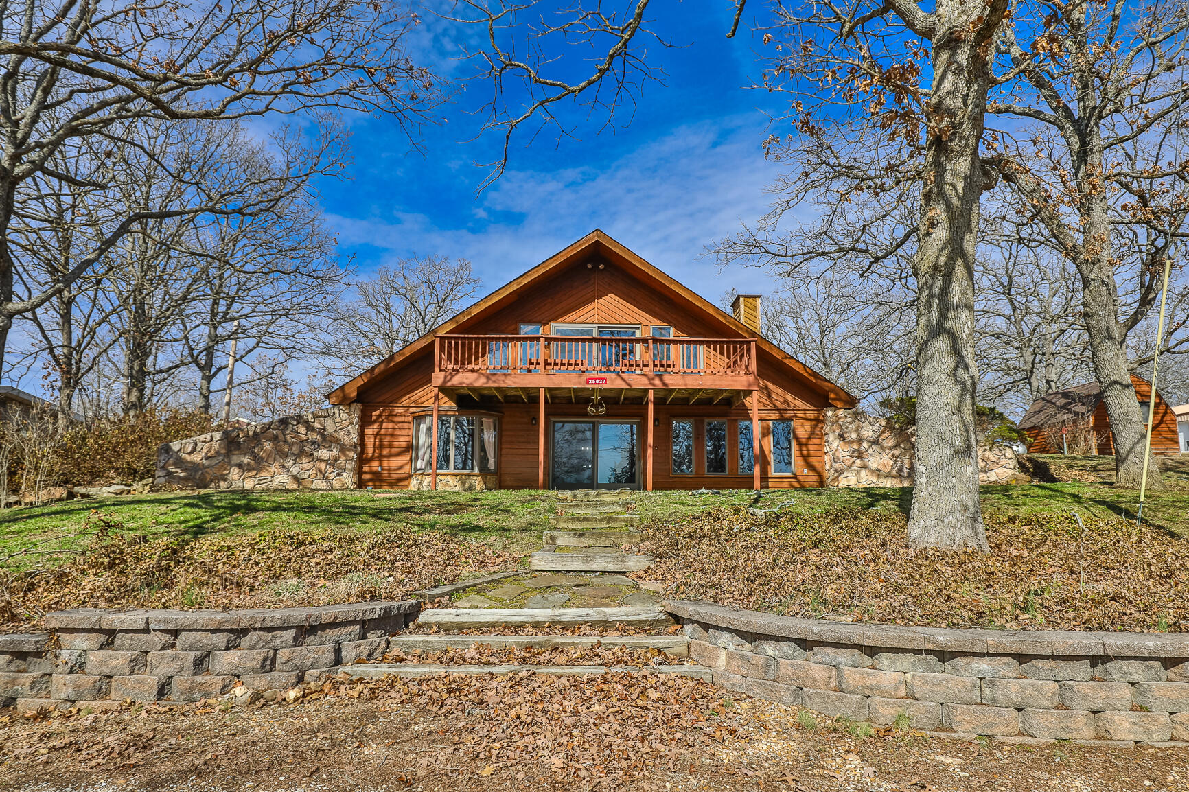 25827 Canyon 1