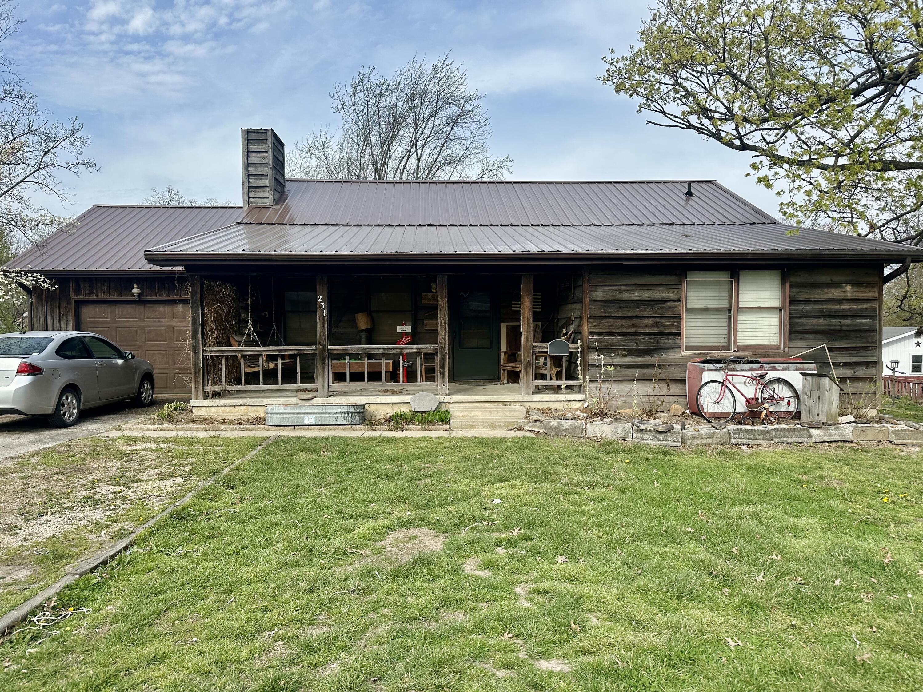 231 N Olive 1