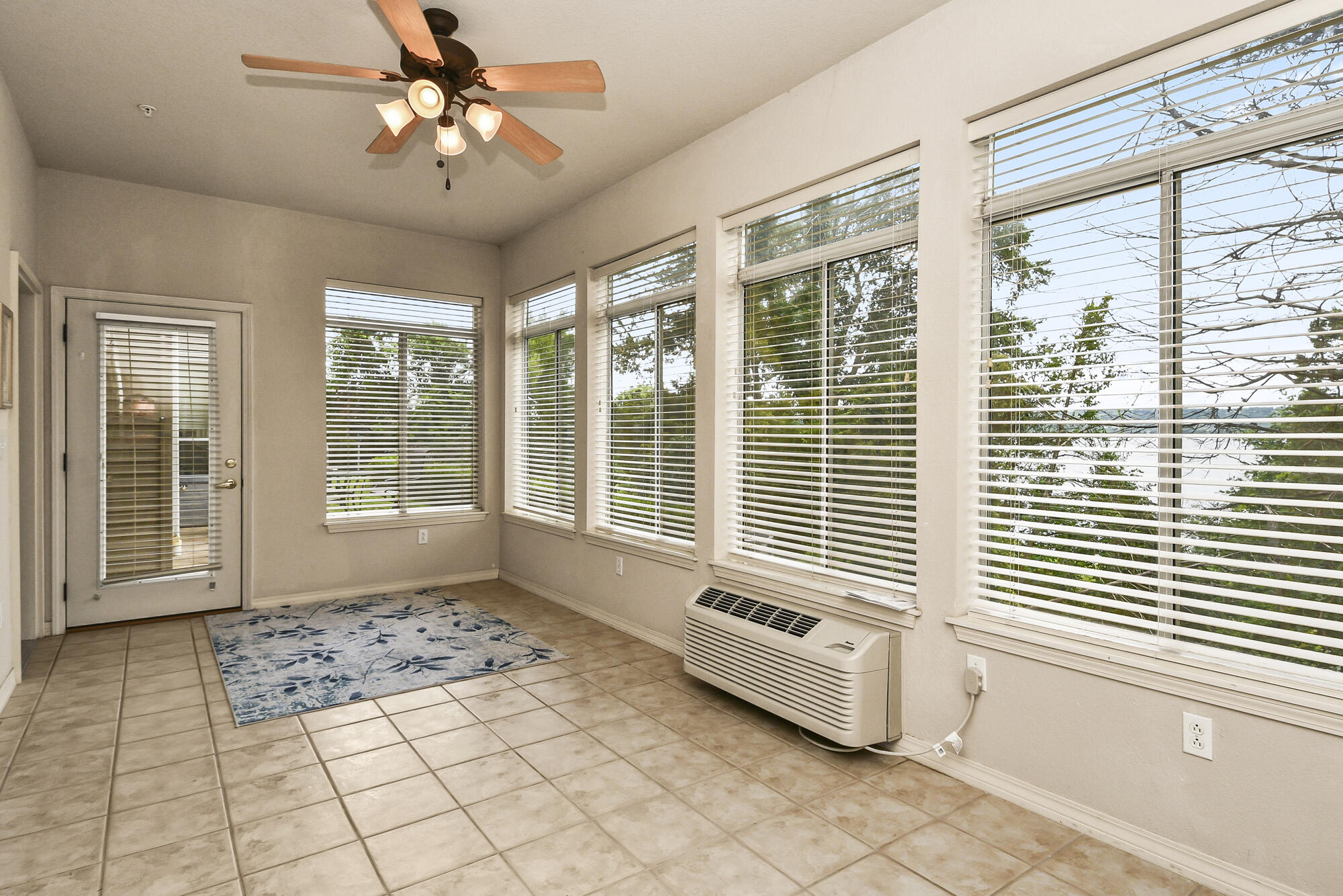 680 Emerald Pointe Drive Bld 3 Un1 1