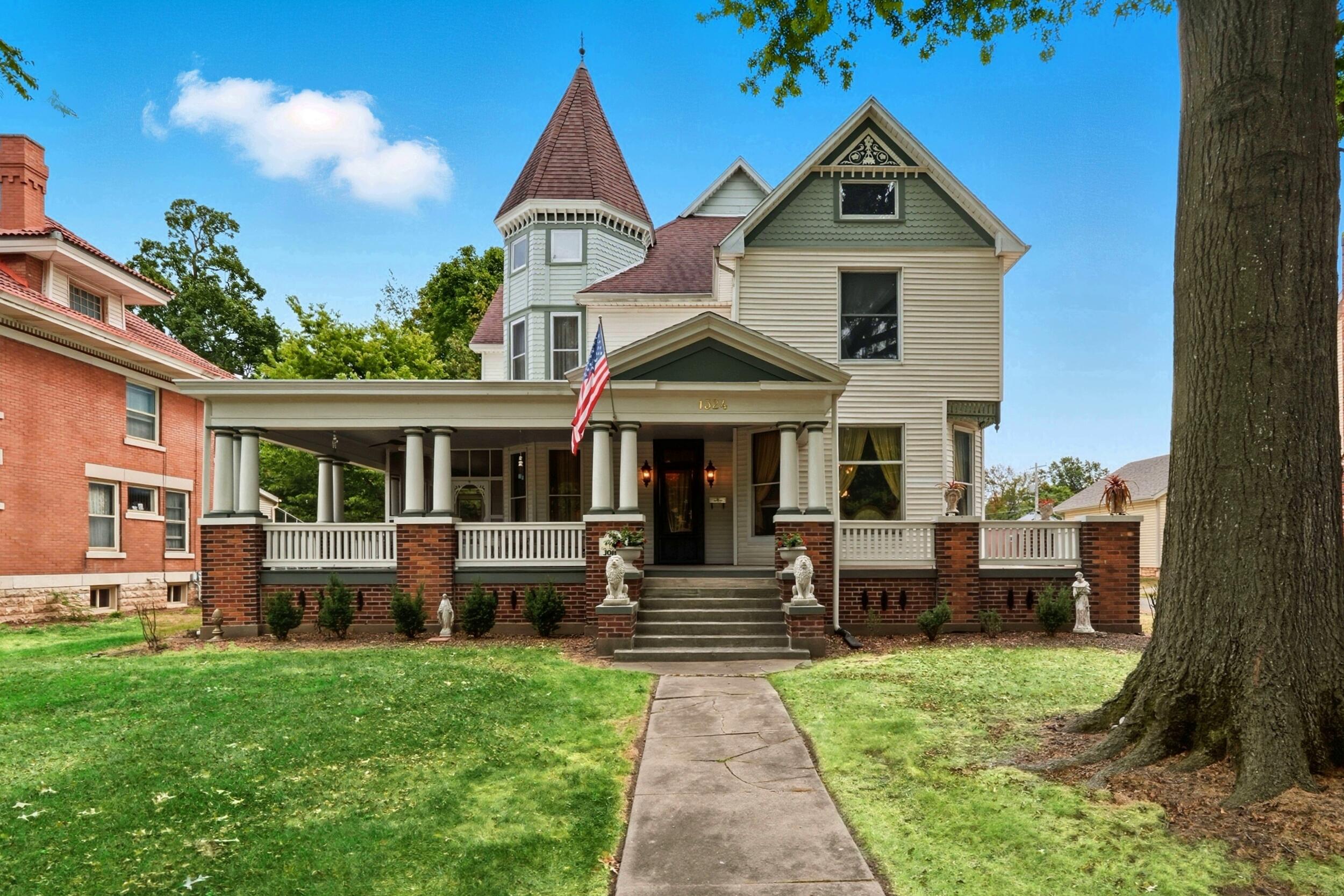 1324 N Washington 1
