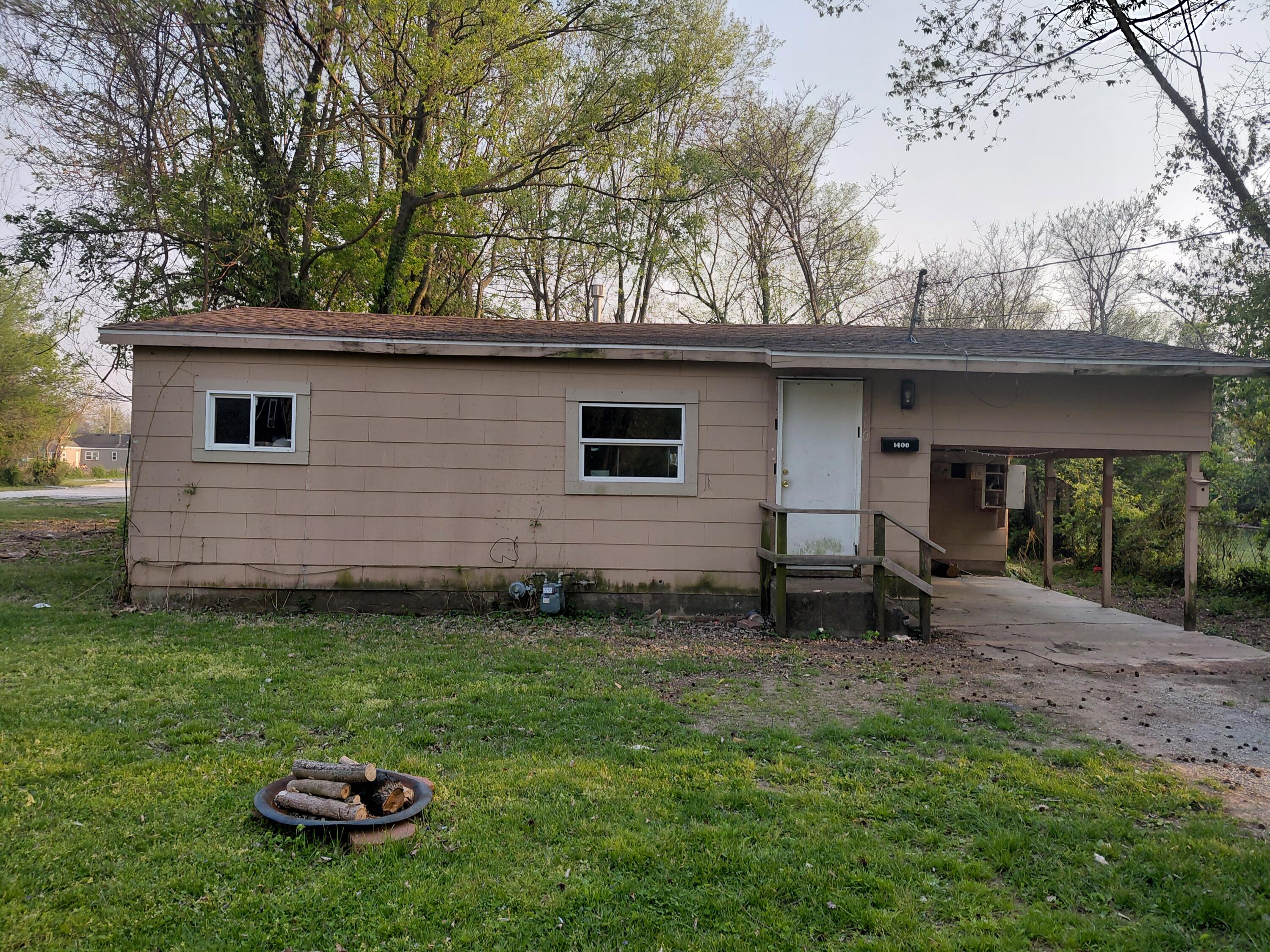 1400 W Catalpa 1