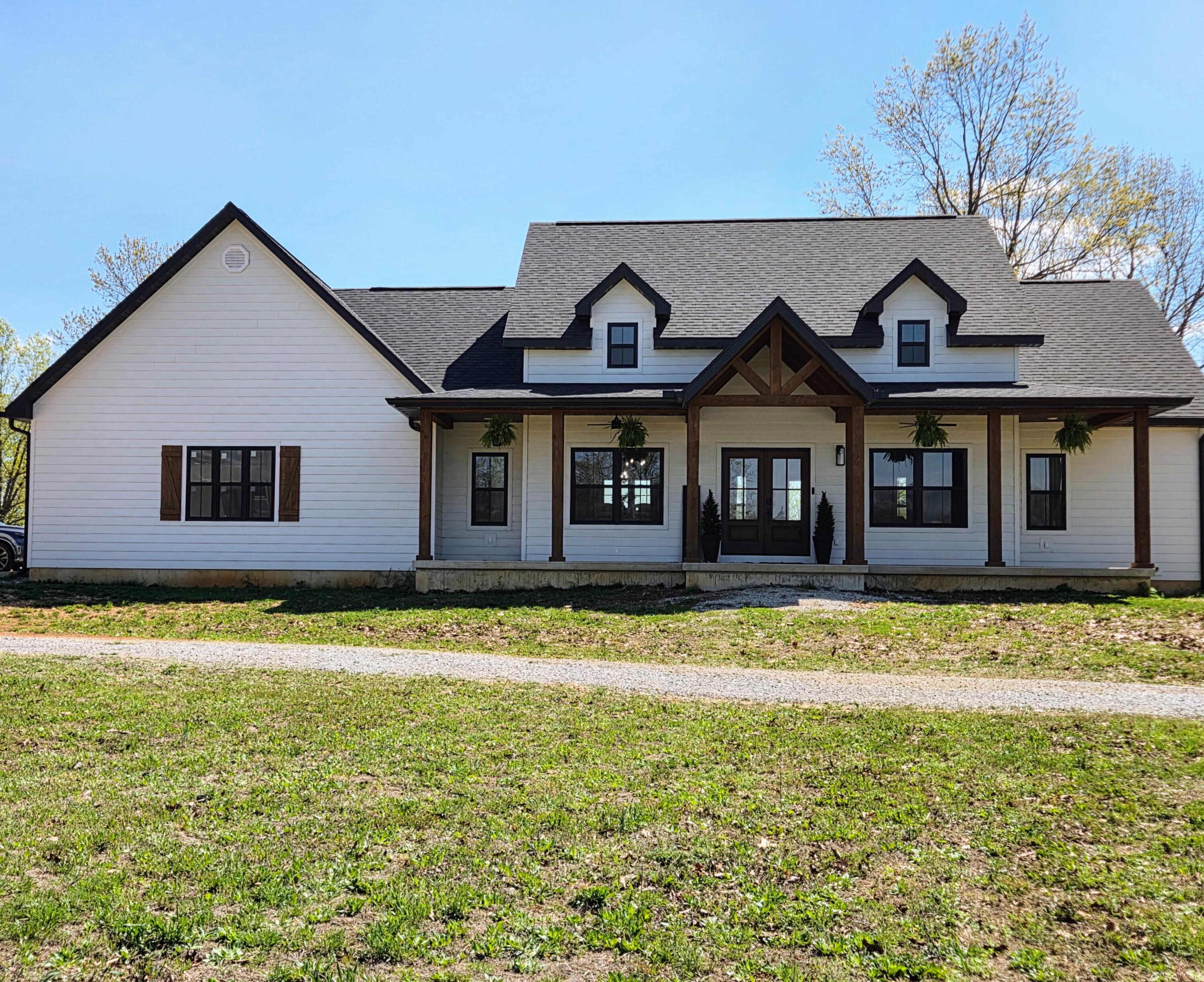 1814 County Road 364 1