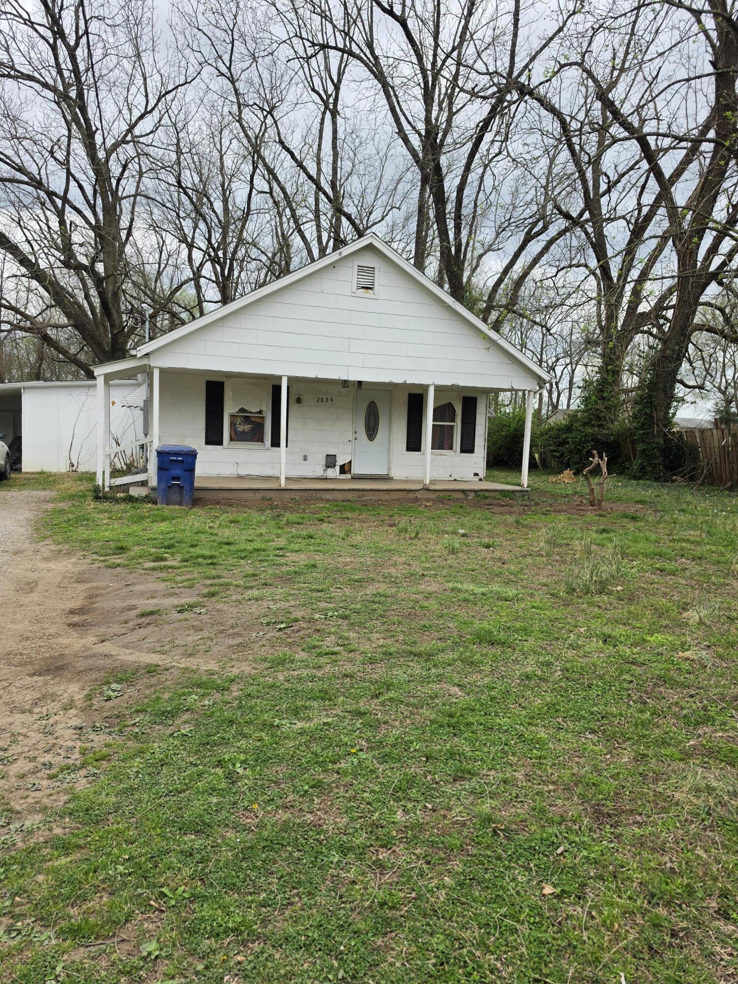 2824 W Chestnut 1