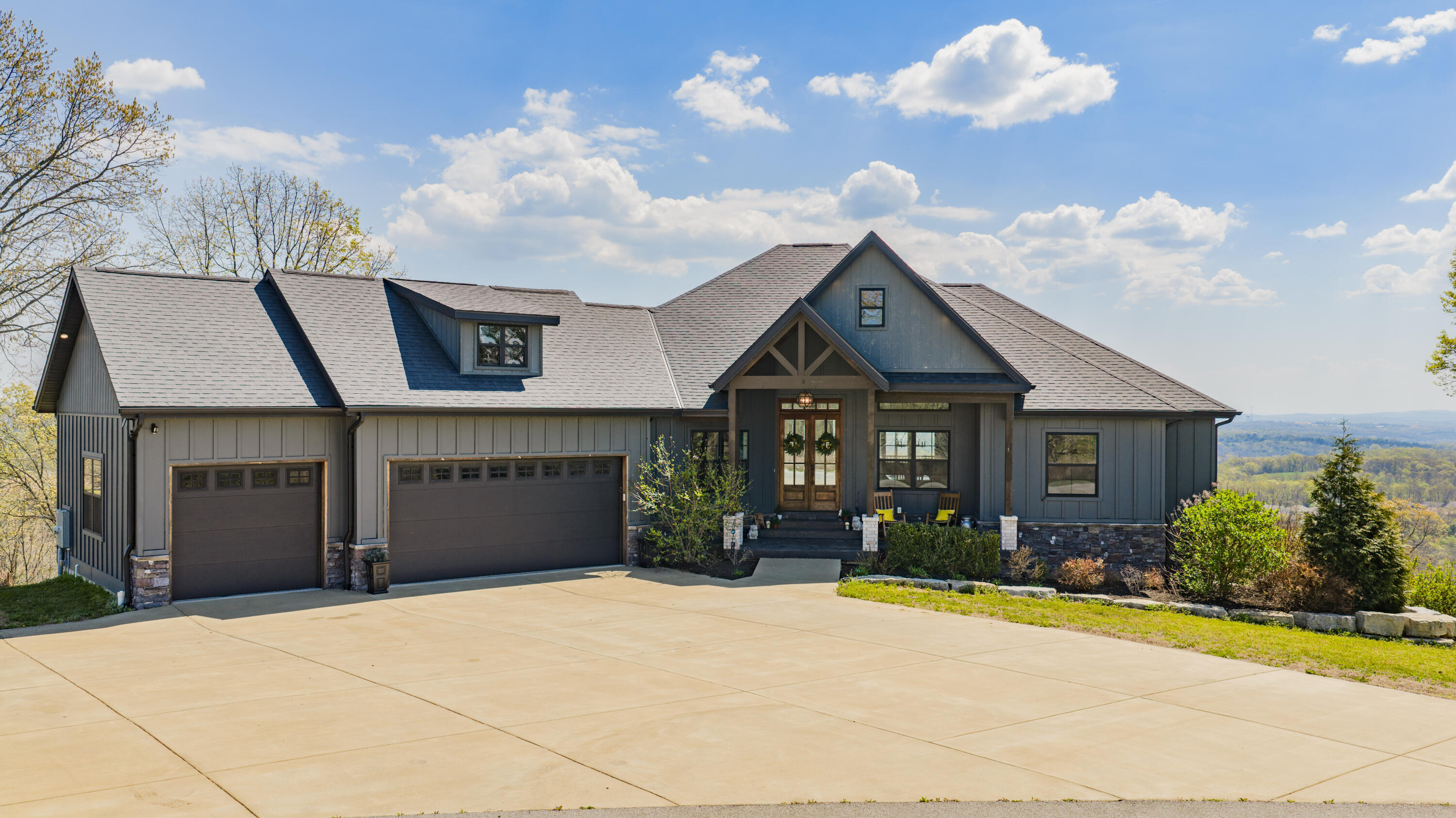 226 Chalcedony 1