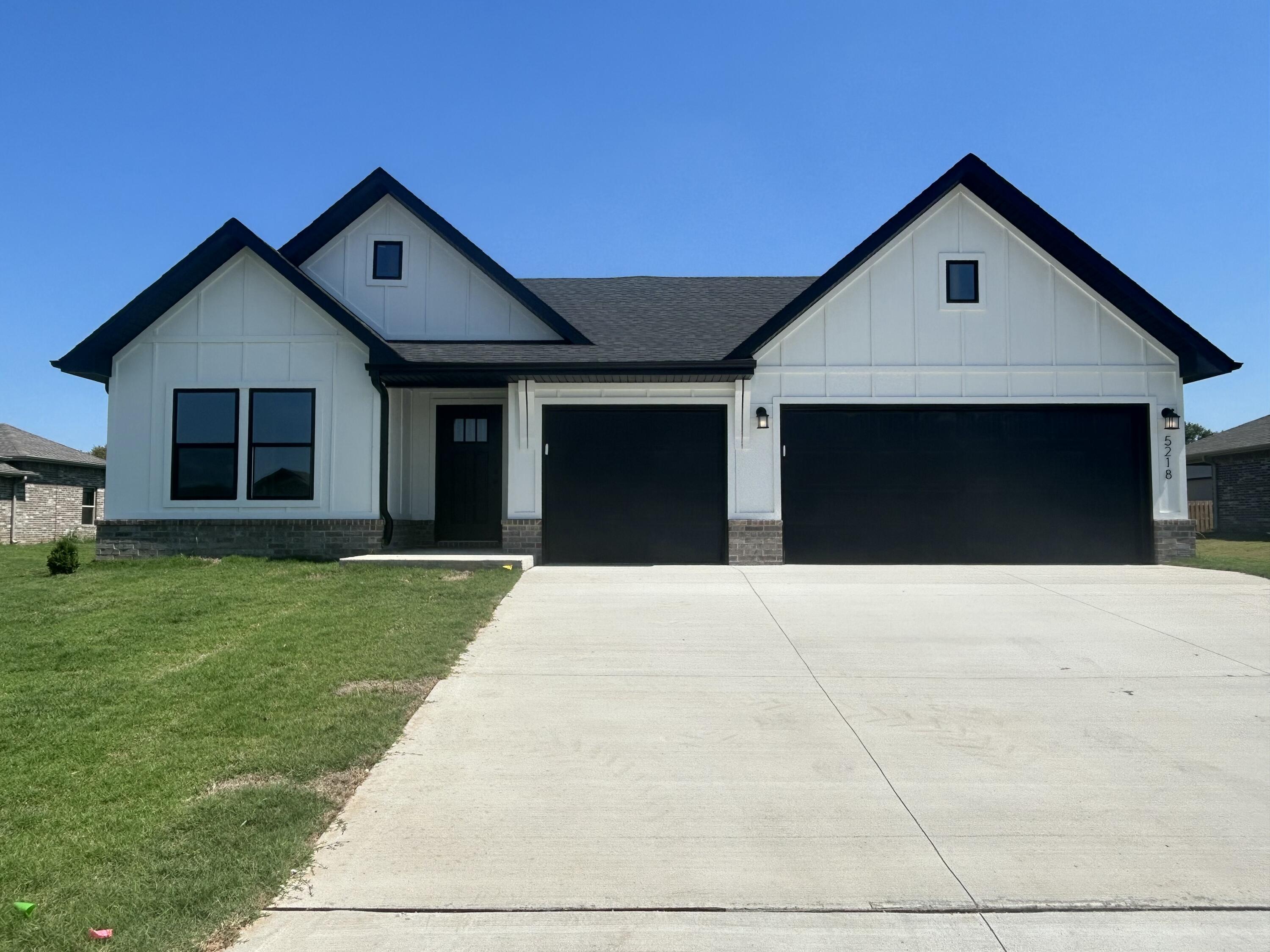 5218 S Morgan 1
