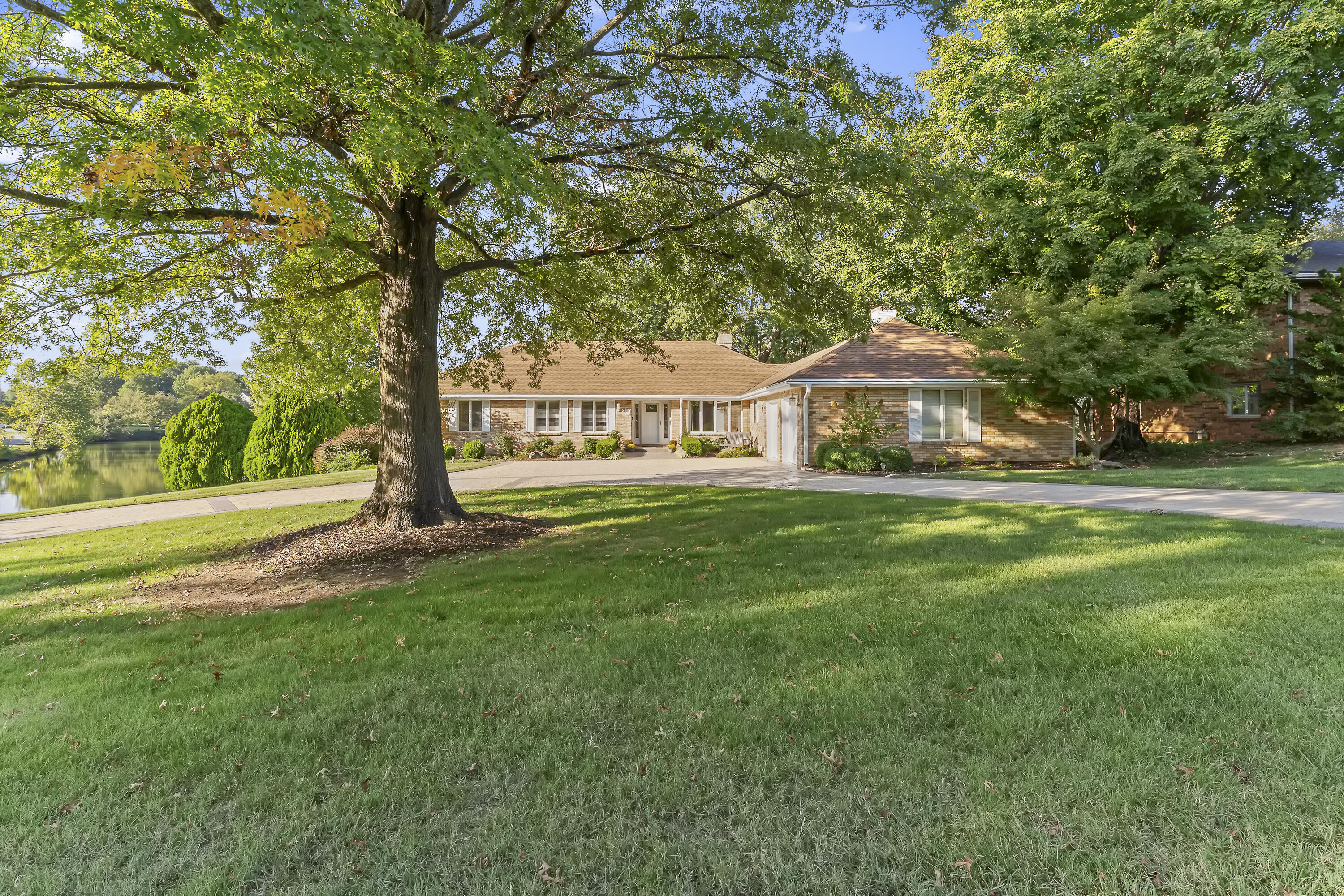 2747 E Rocklyn 1