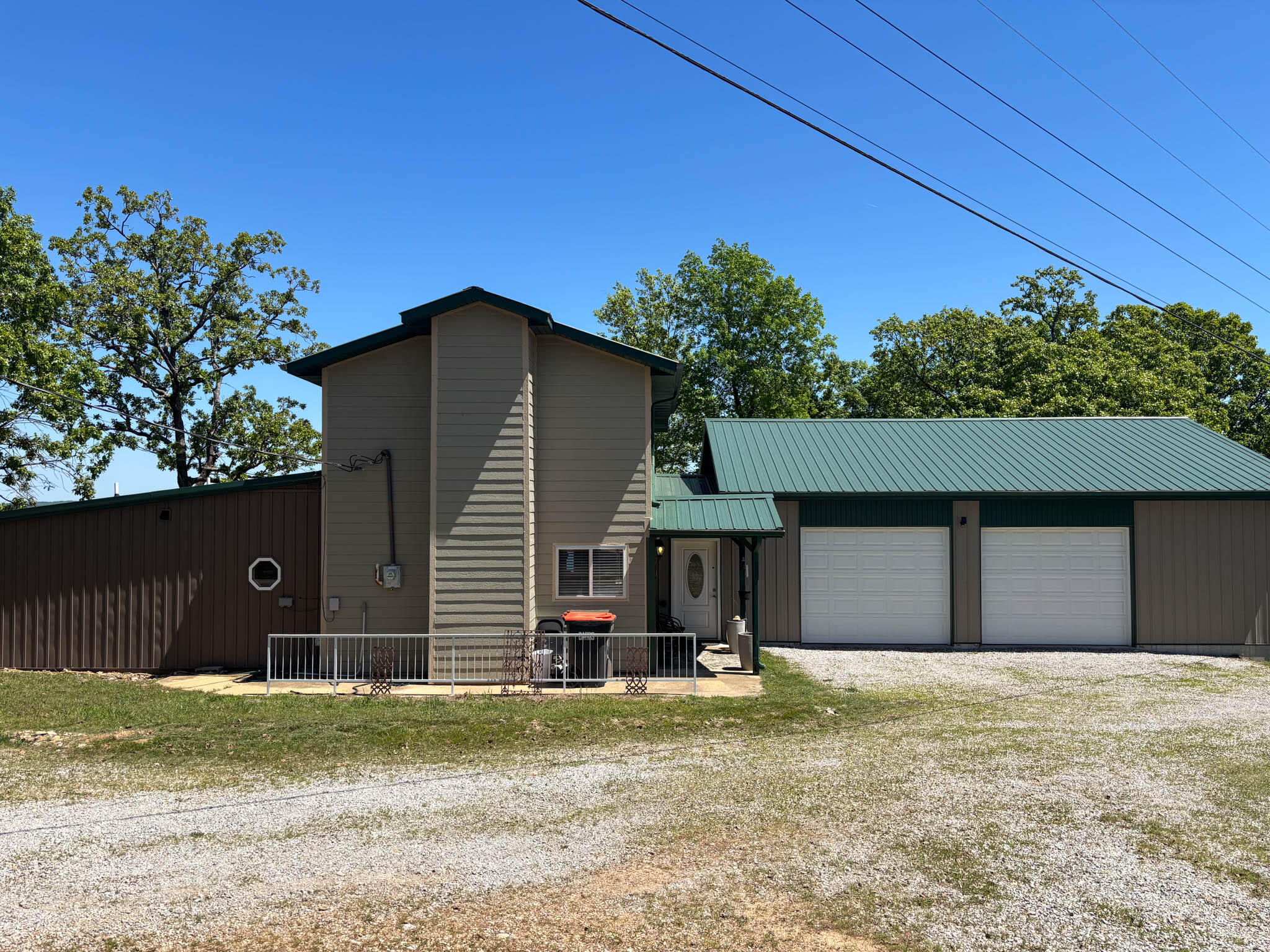 445 Pine Hollow 1