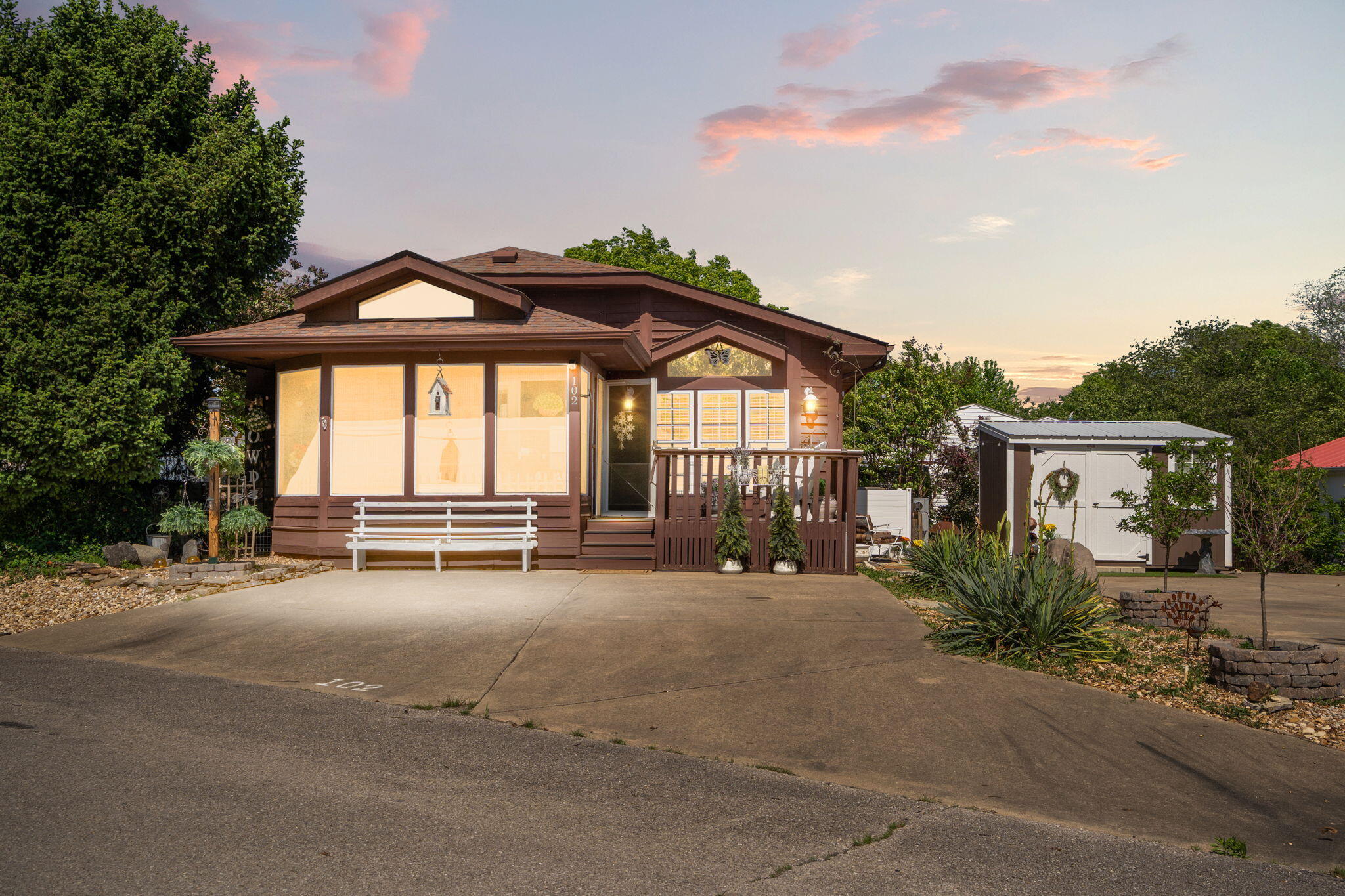 102 Shady Oak 1