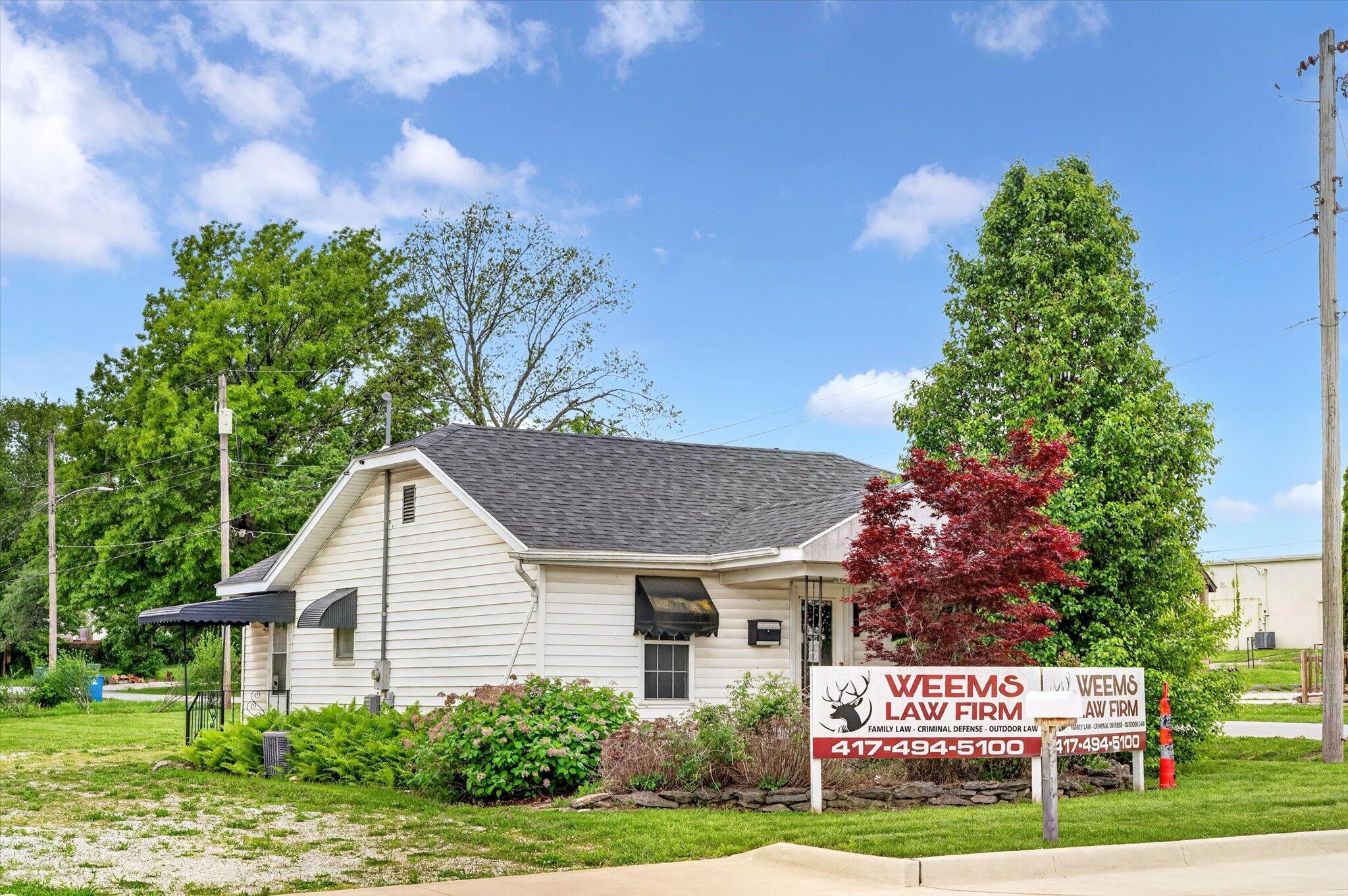 212 W Mount Vernon 1
