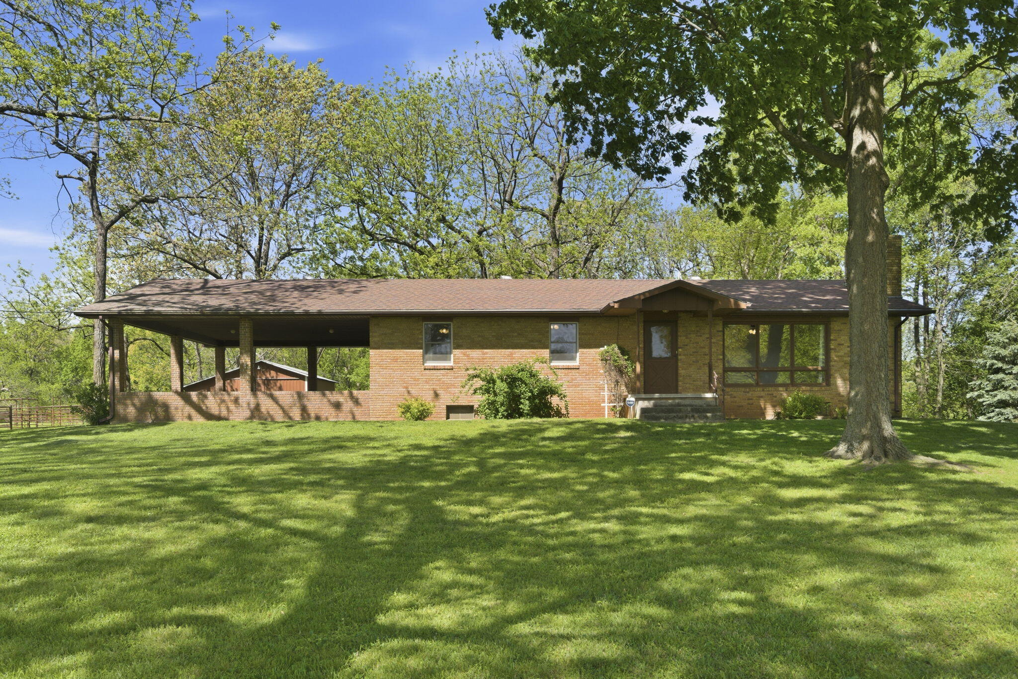 23625 Lawrence 1020 1