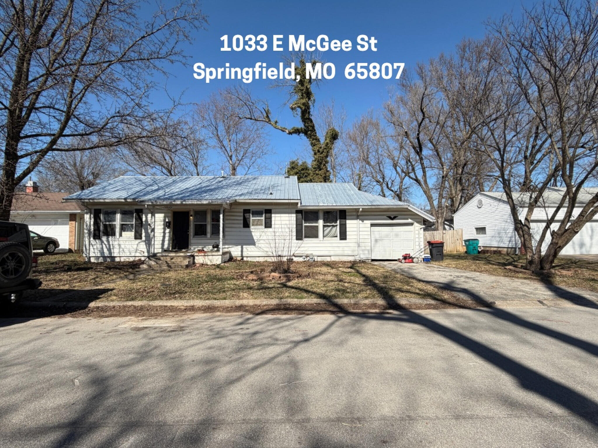1033 E Mcgee 1