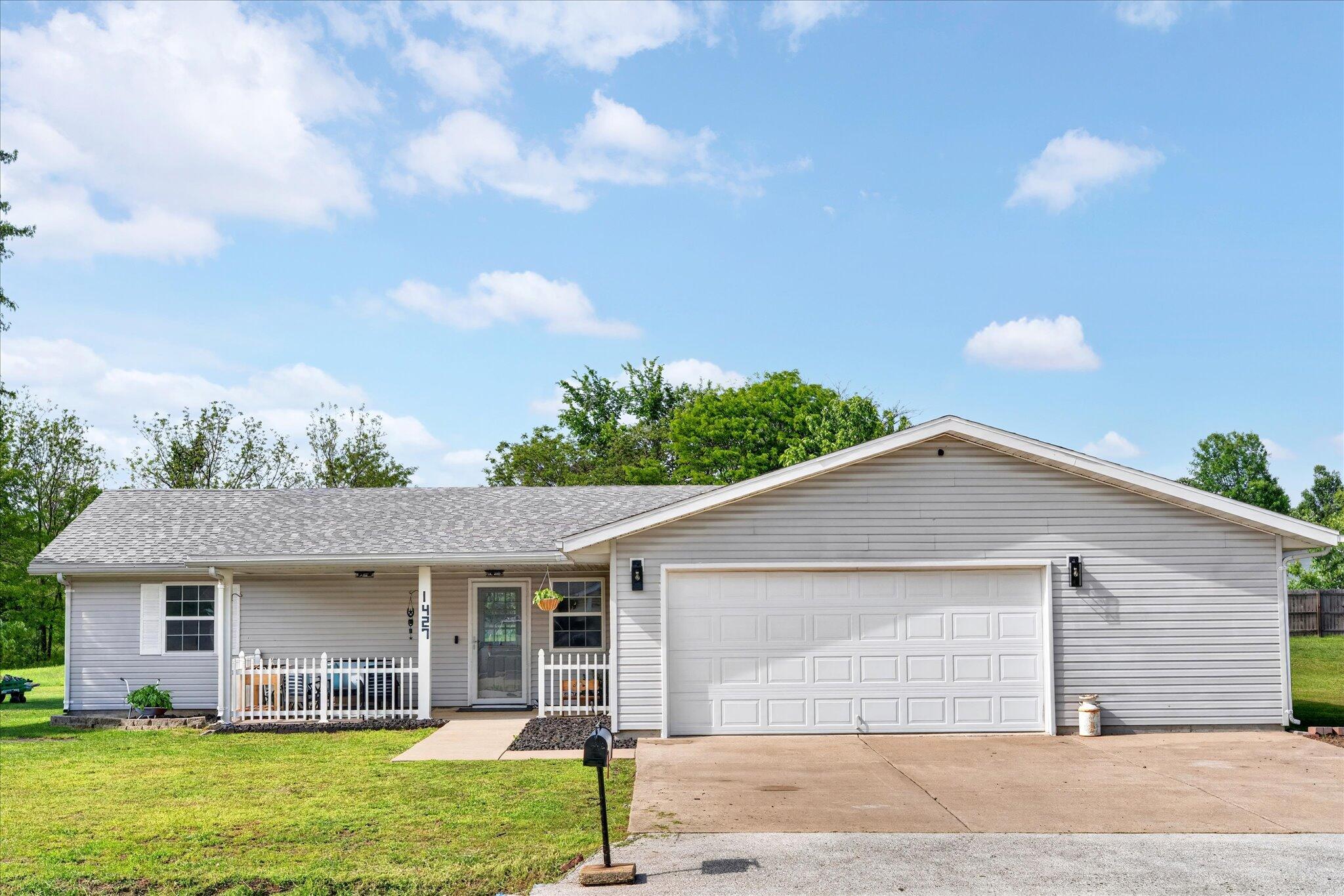1427 Hazelwood 1