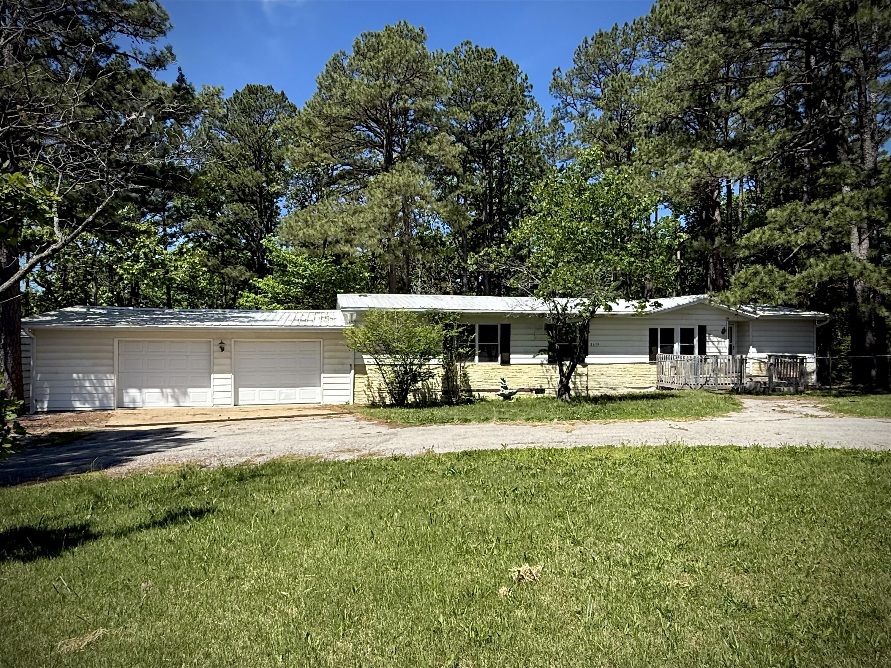 8639 Highway E 1