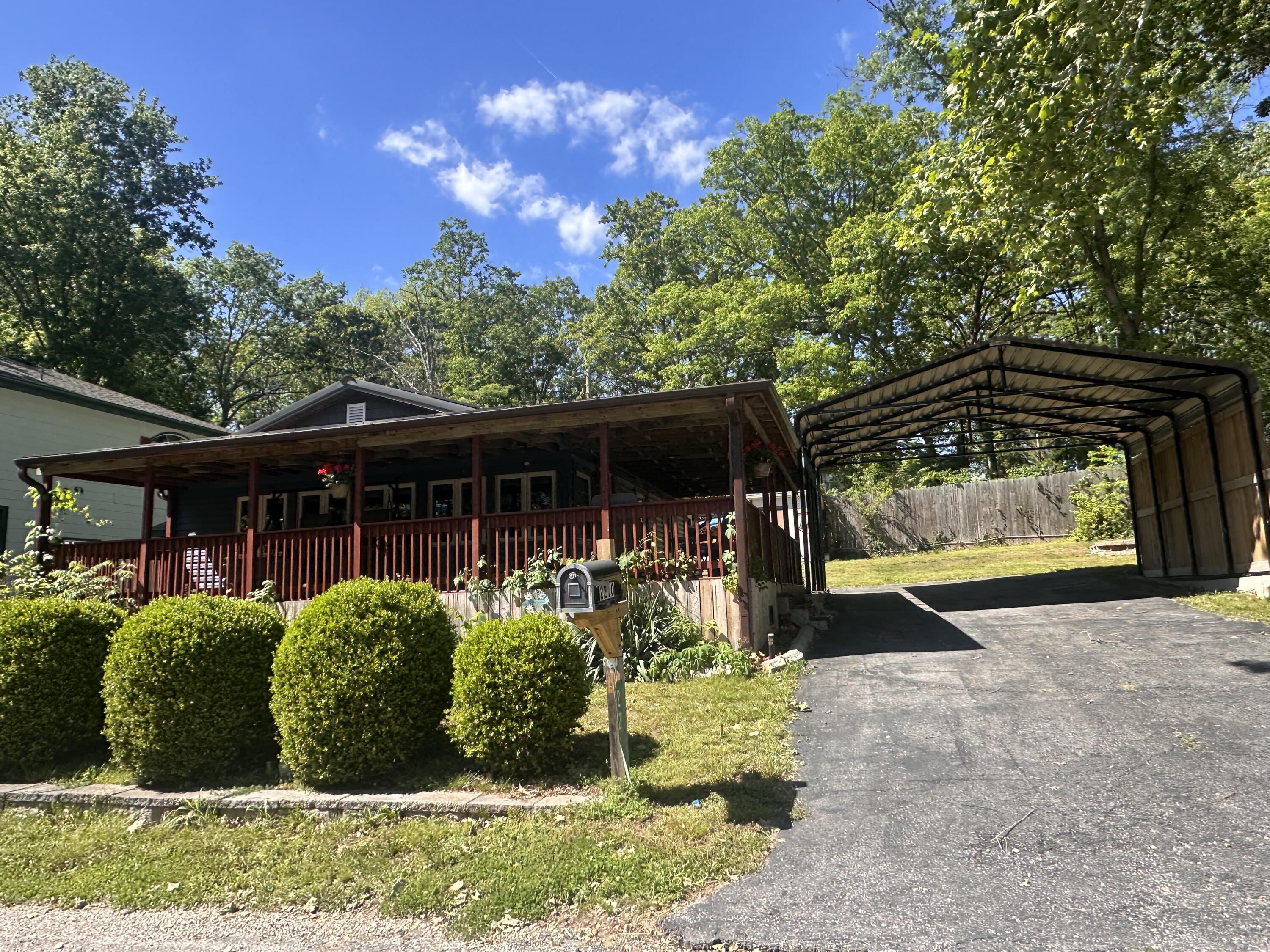 2210 Eaglecrest 1