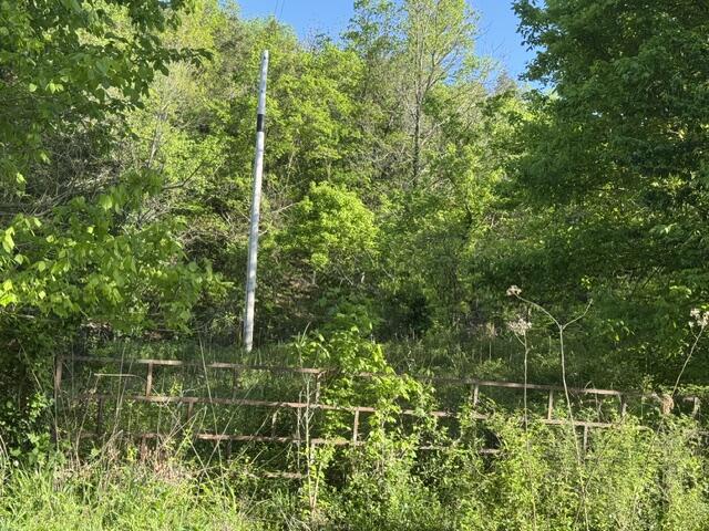 000 Farm Road 2285