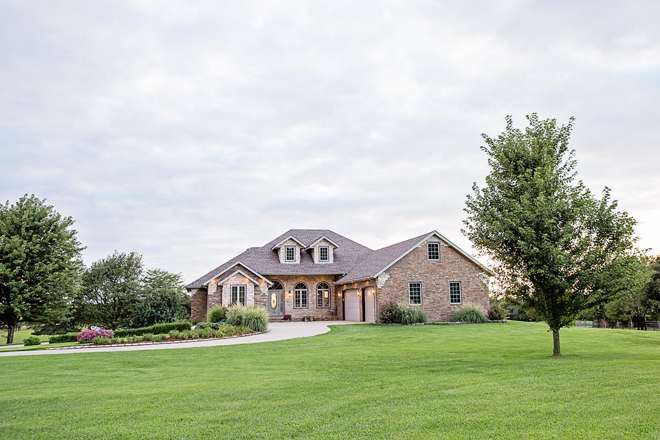 5609 N Farm Road 183 1