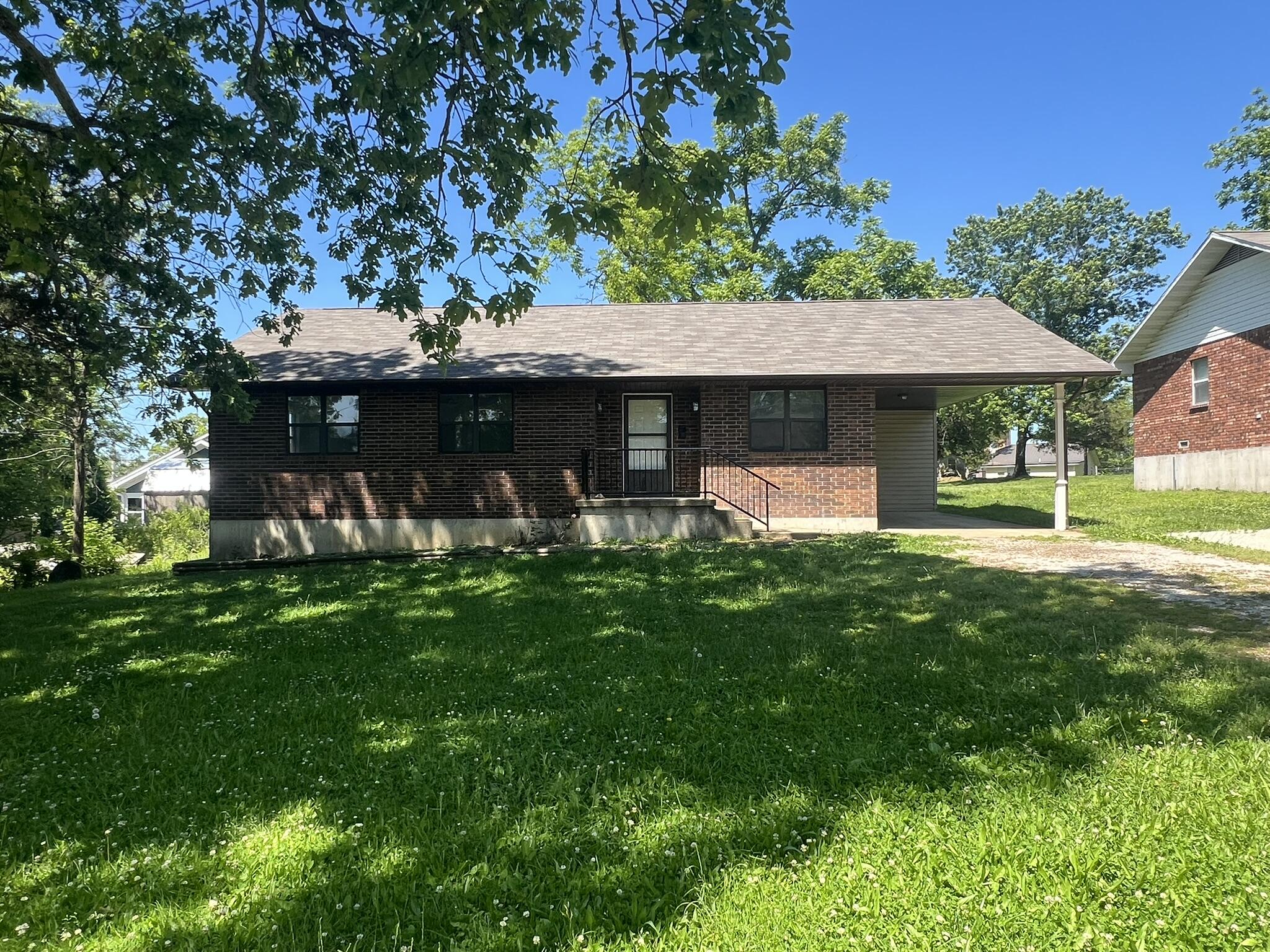 505 N Grand 1