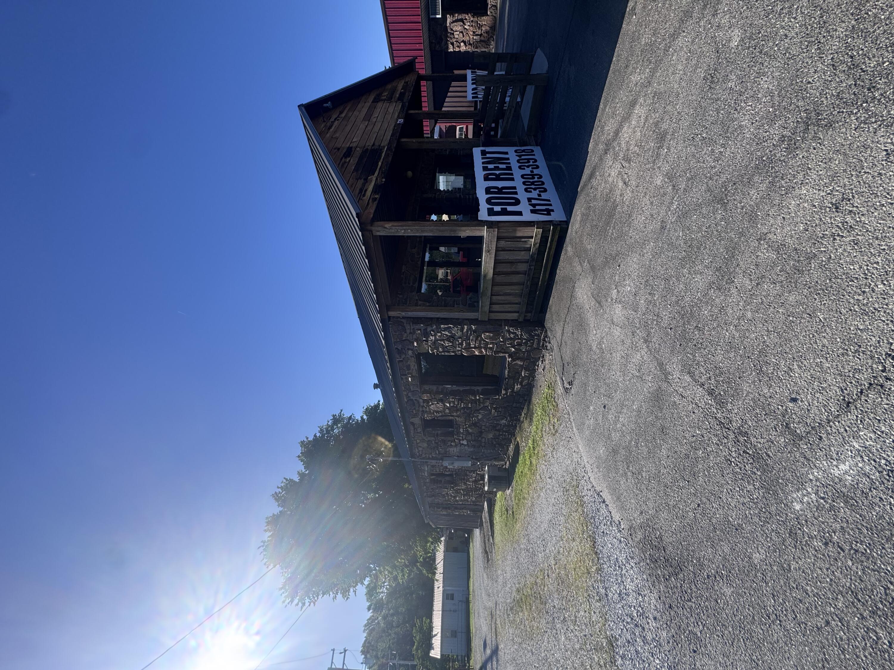 729 S Neosho 1