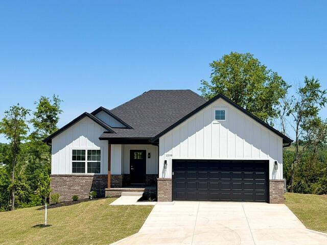 1209 W Pebblebrooke 1