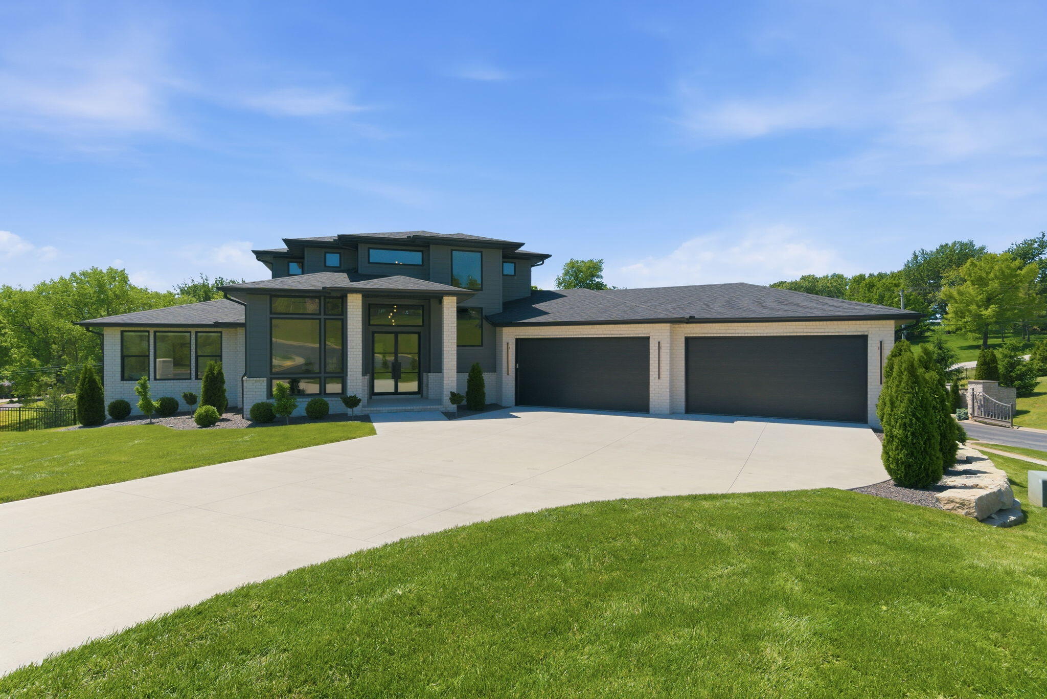 4110 E Shafter 1