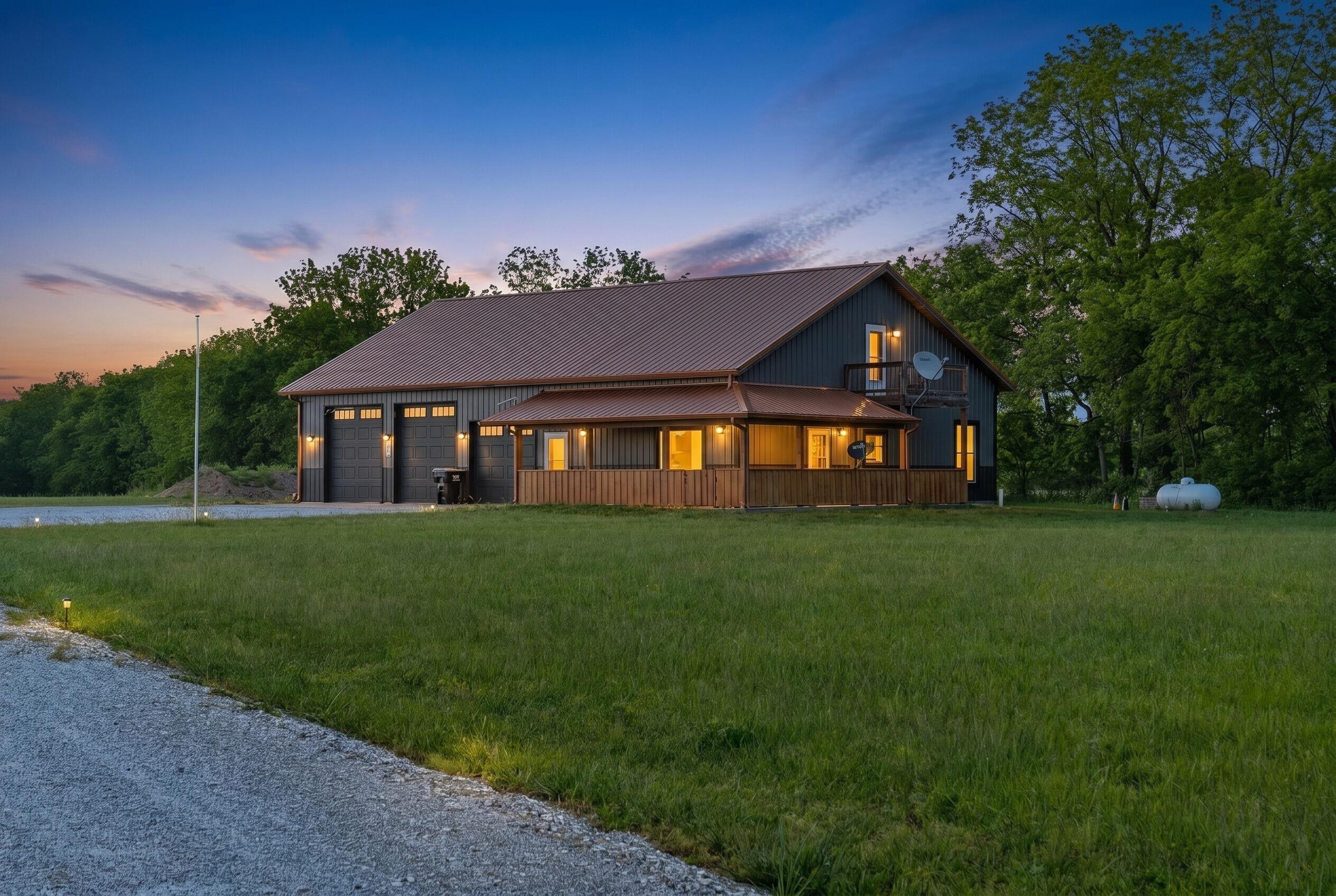 8957 W Farm Road 194 1