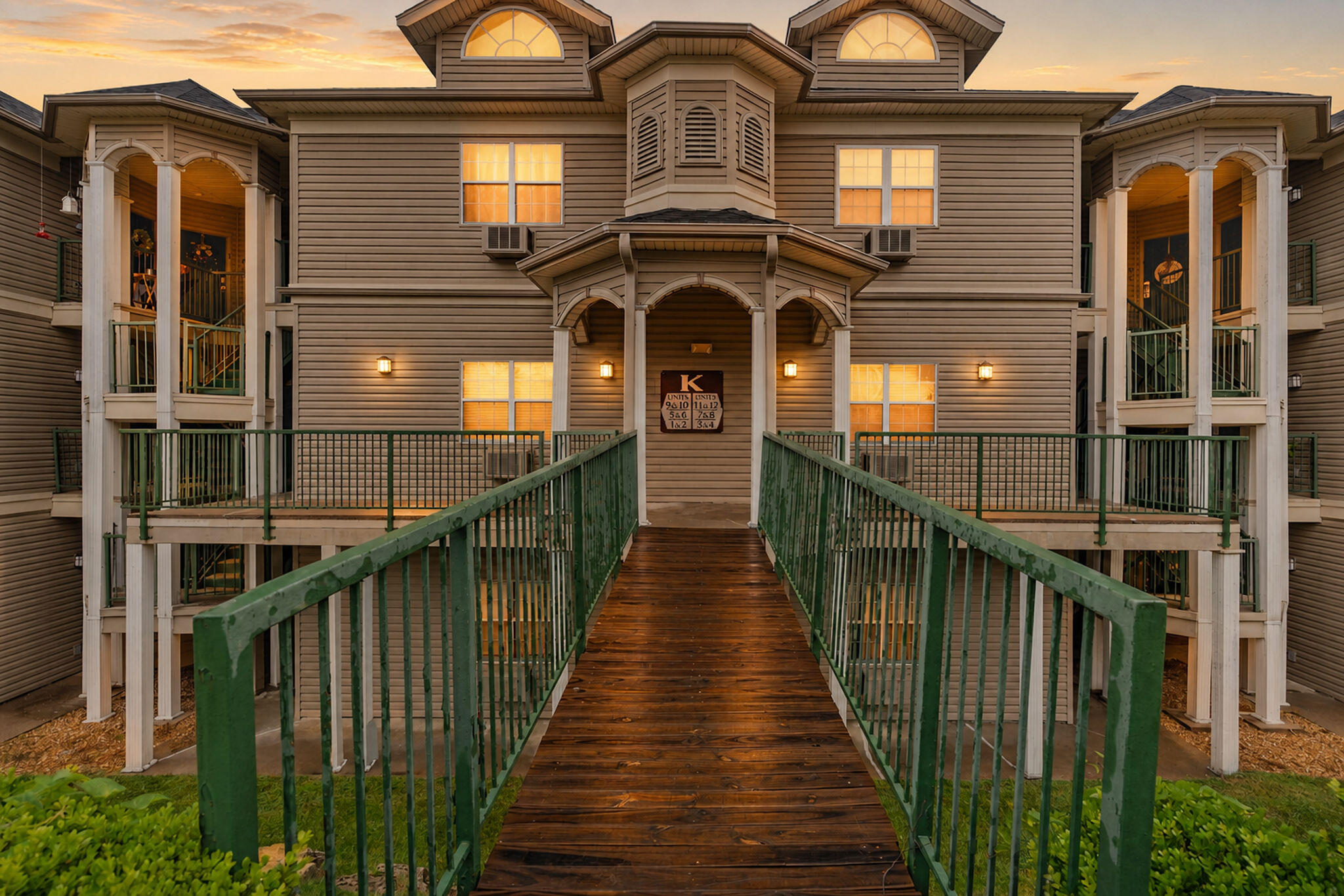 835 Fairview #4 1