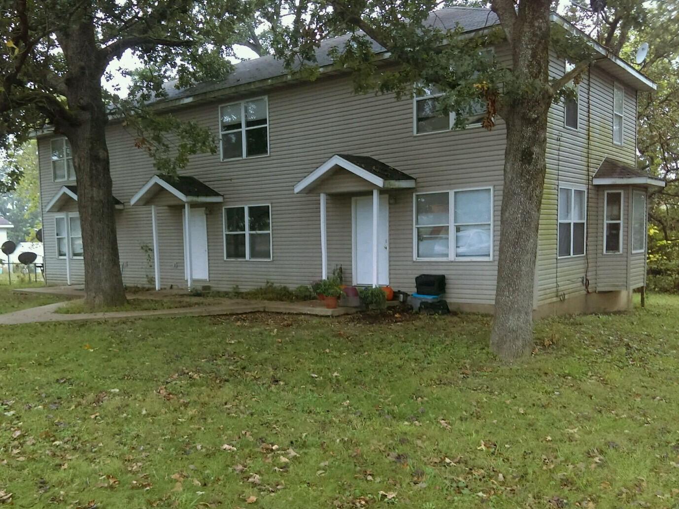 217 & 219 N Main 1