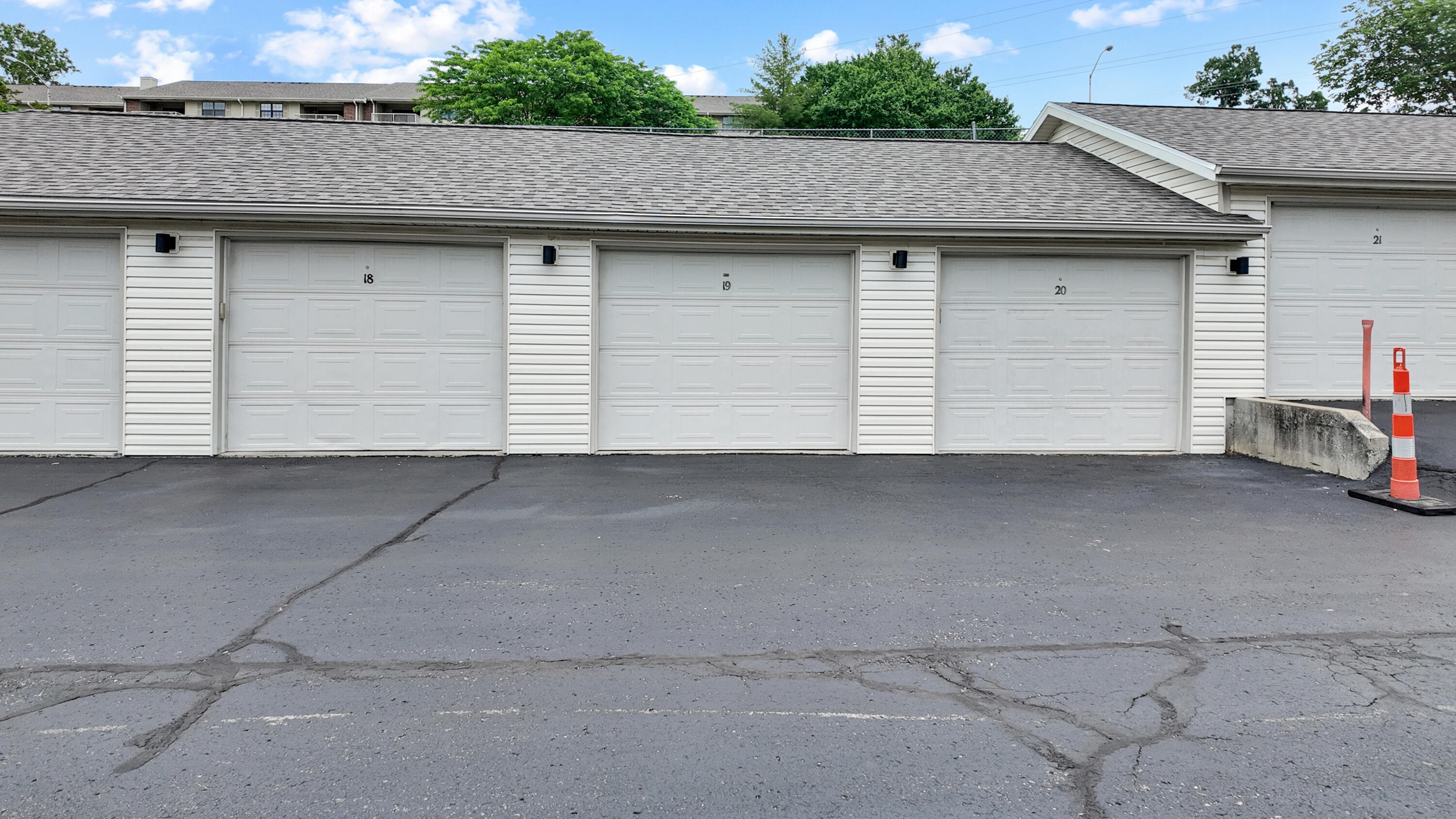 351 S Wildwood #9-4 1