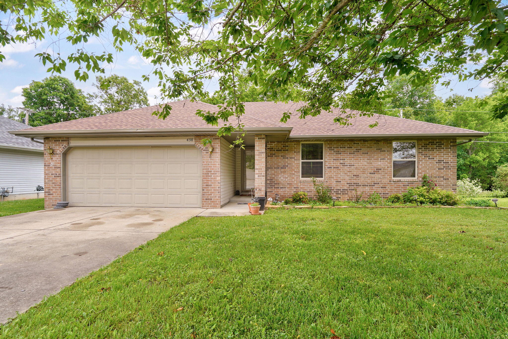 450 S Basswood 1