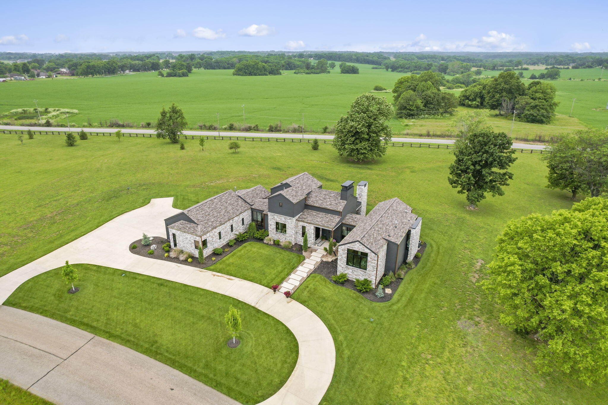 269 E Wisteria 1