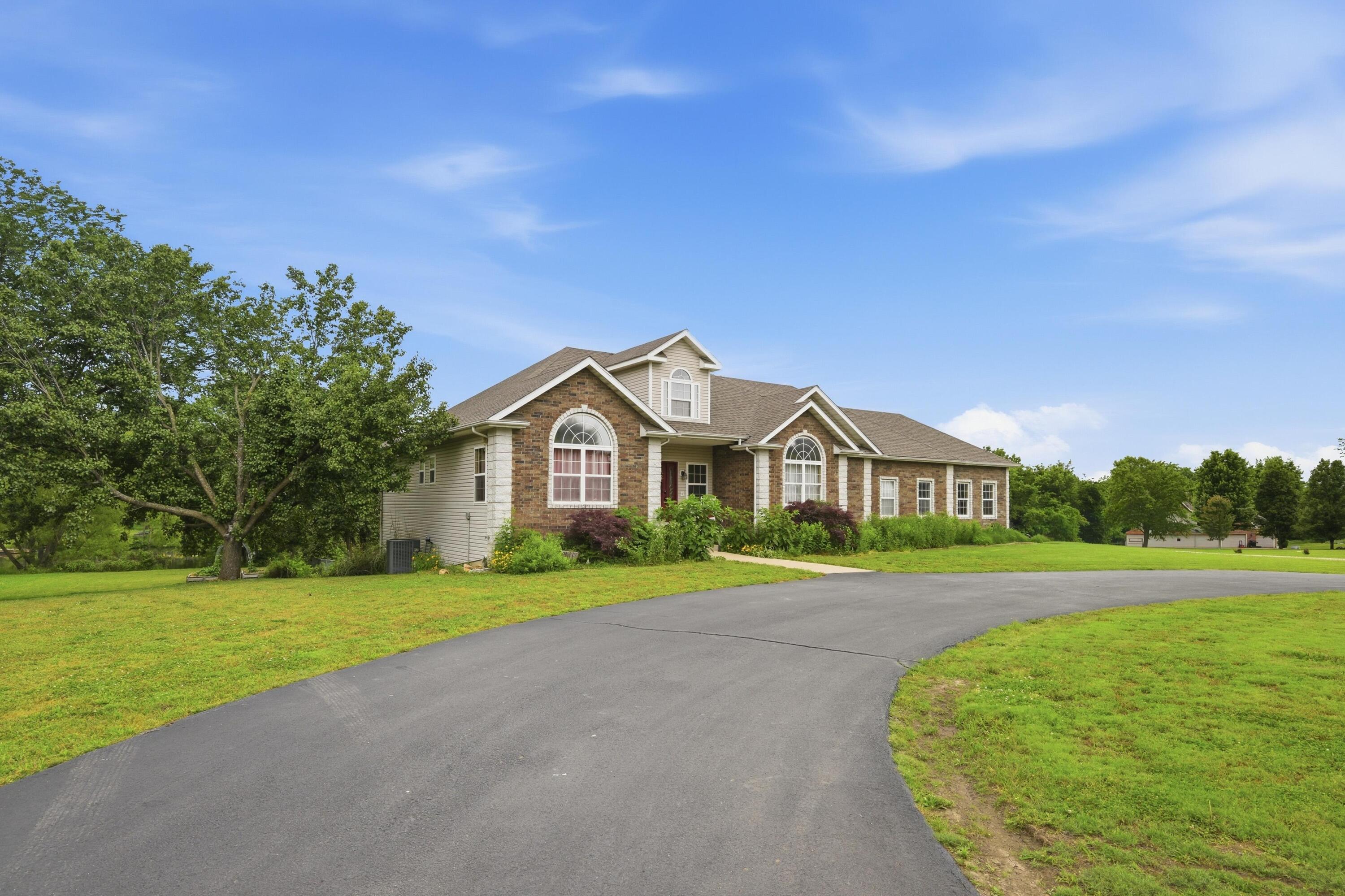 2355 S County Lane 124 1