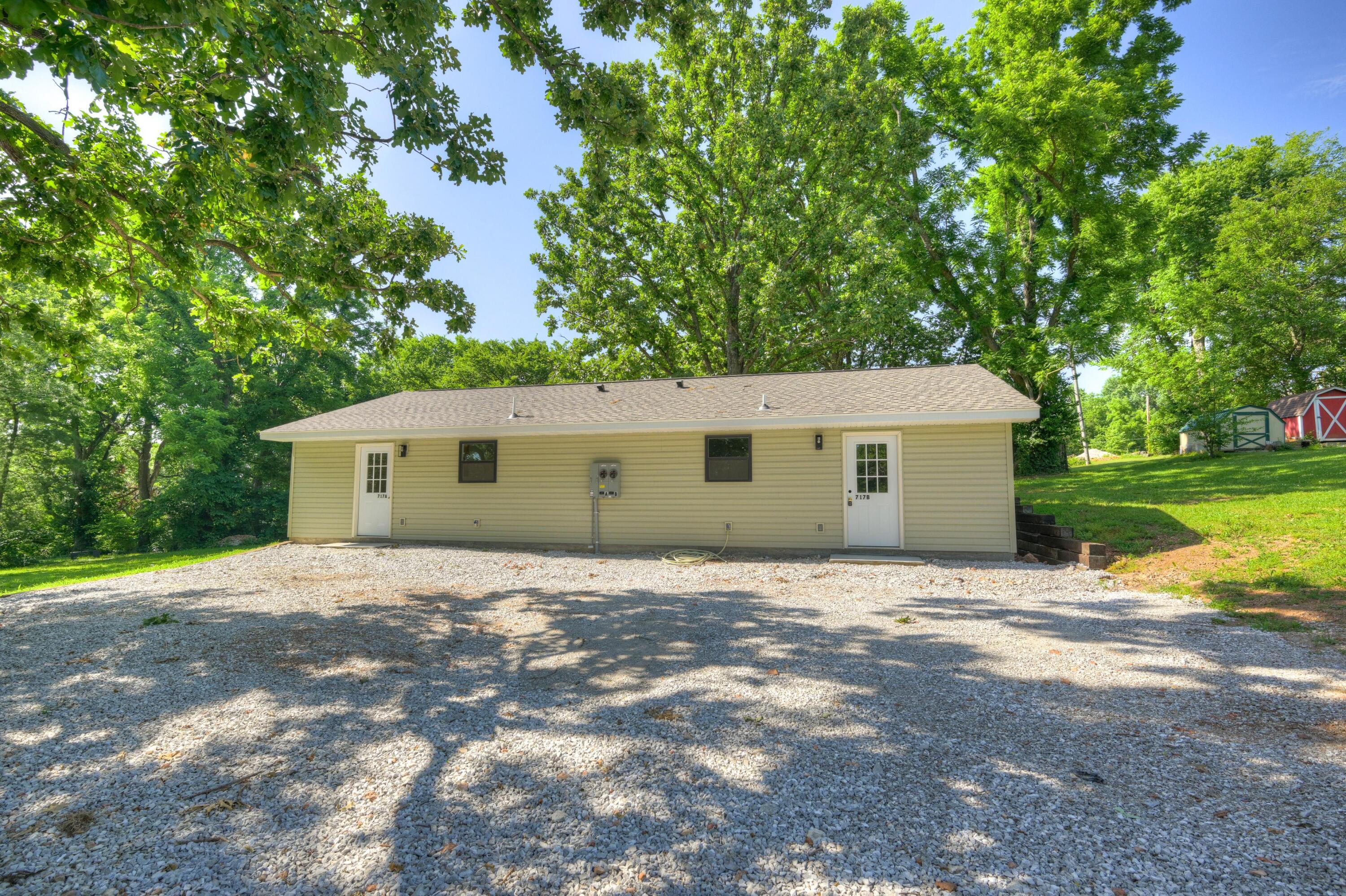 717 Benham 1