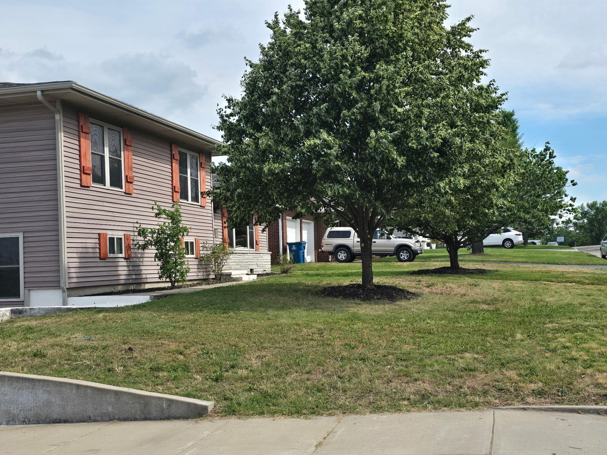2205 S Ozark 1