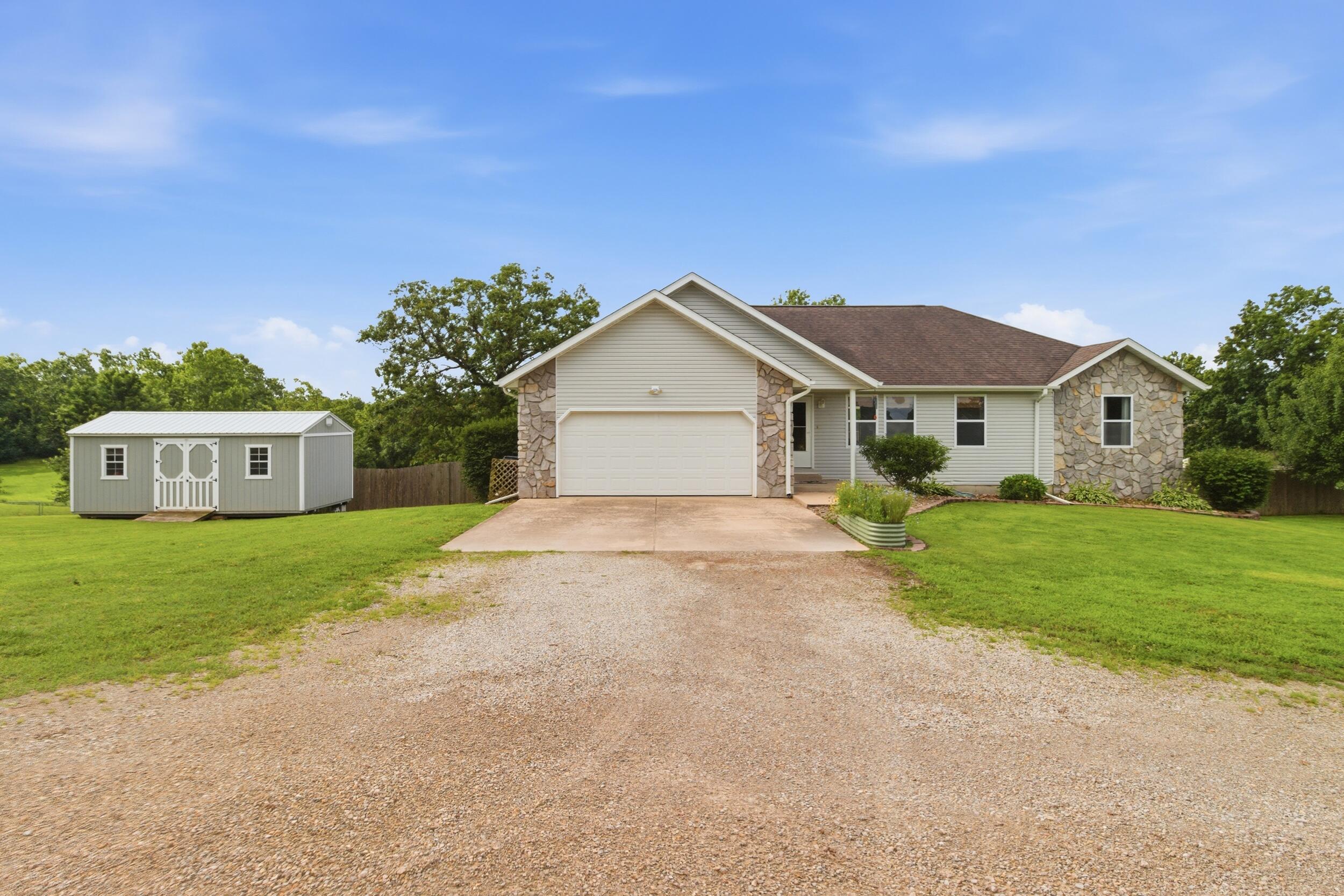7650 Private Road 2453 1