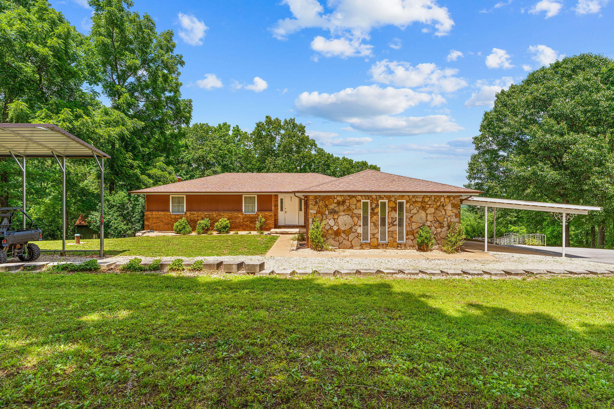 11772 State Hwy 176 1