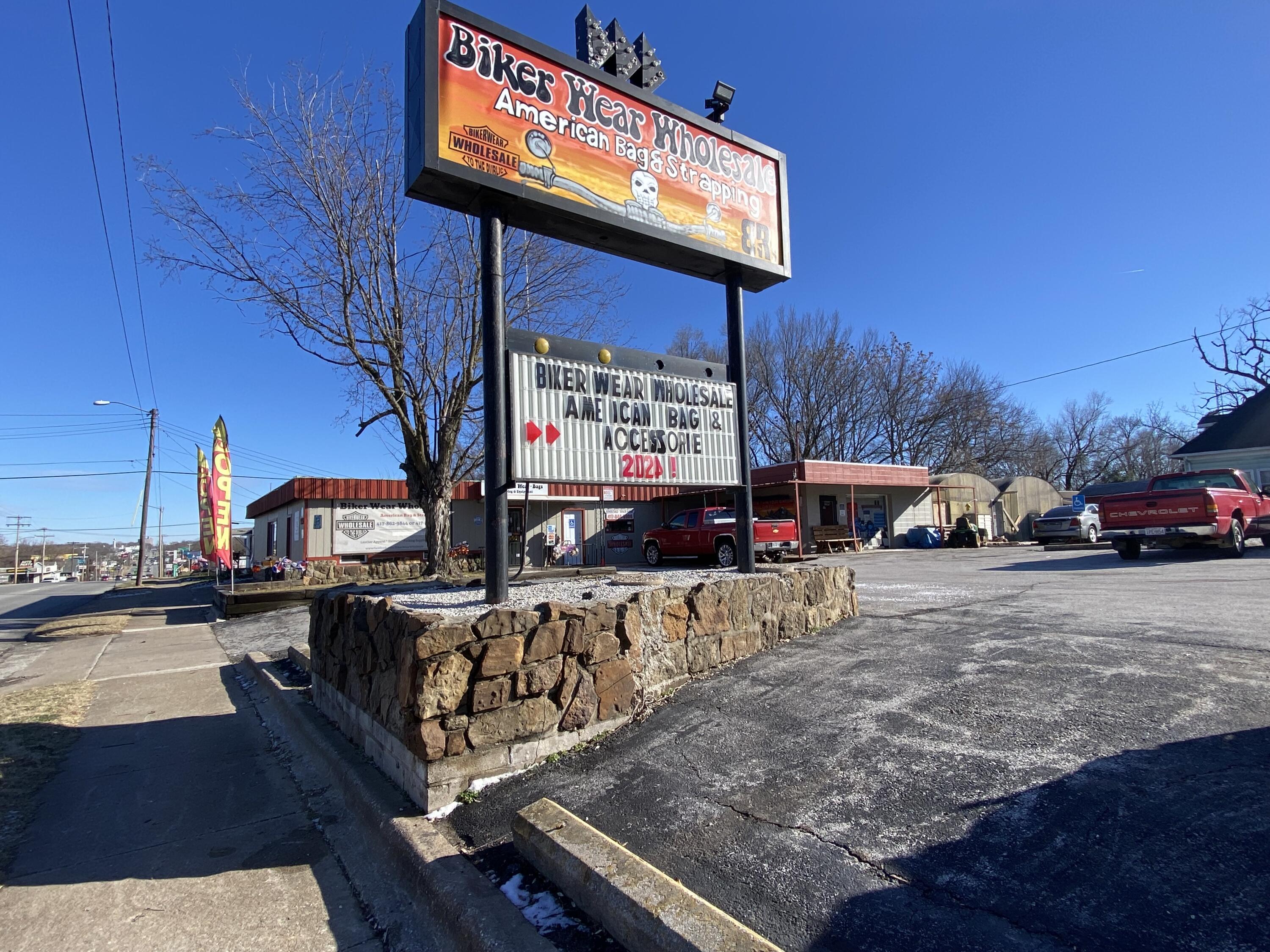 504 W Kearney 1