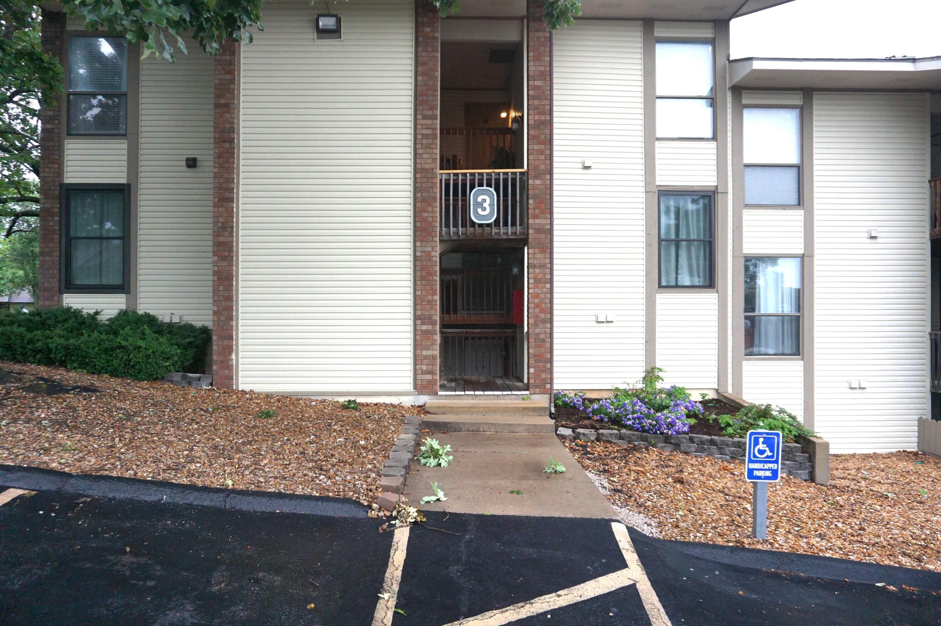 187 Clubhouse #2 1