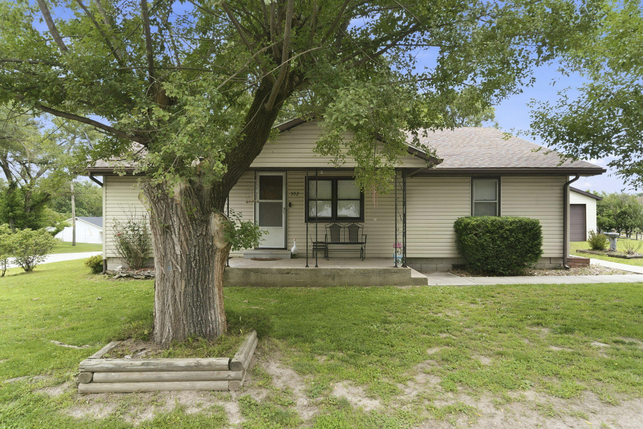 502 S Pear 1