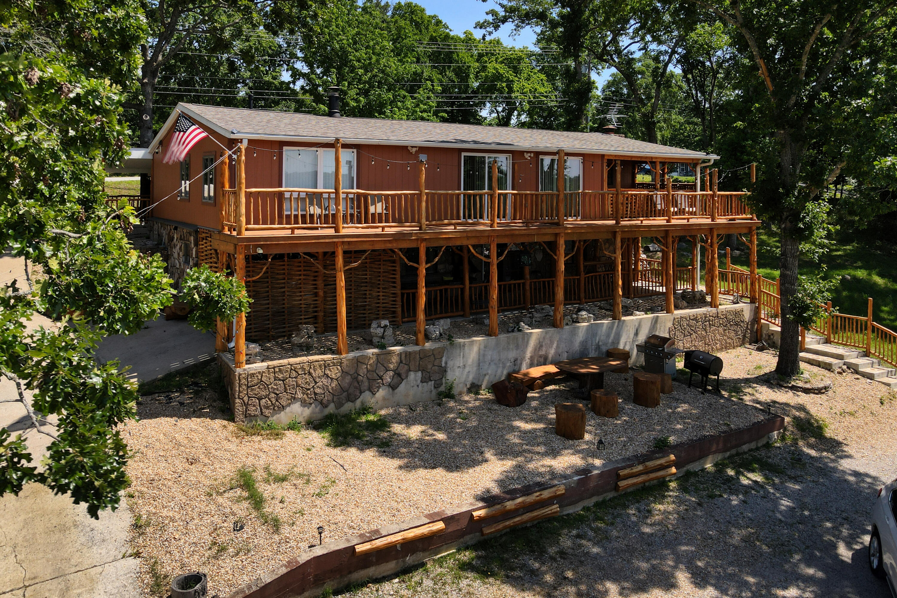 156 Lakeridge