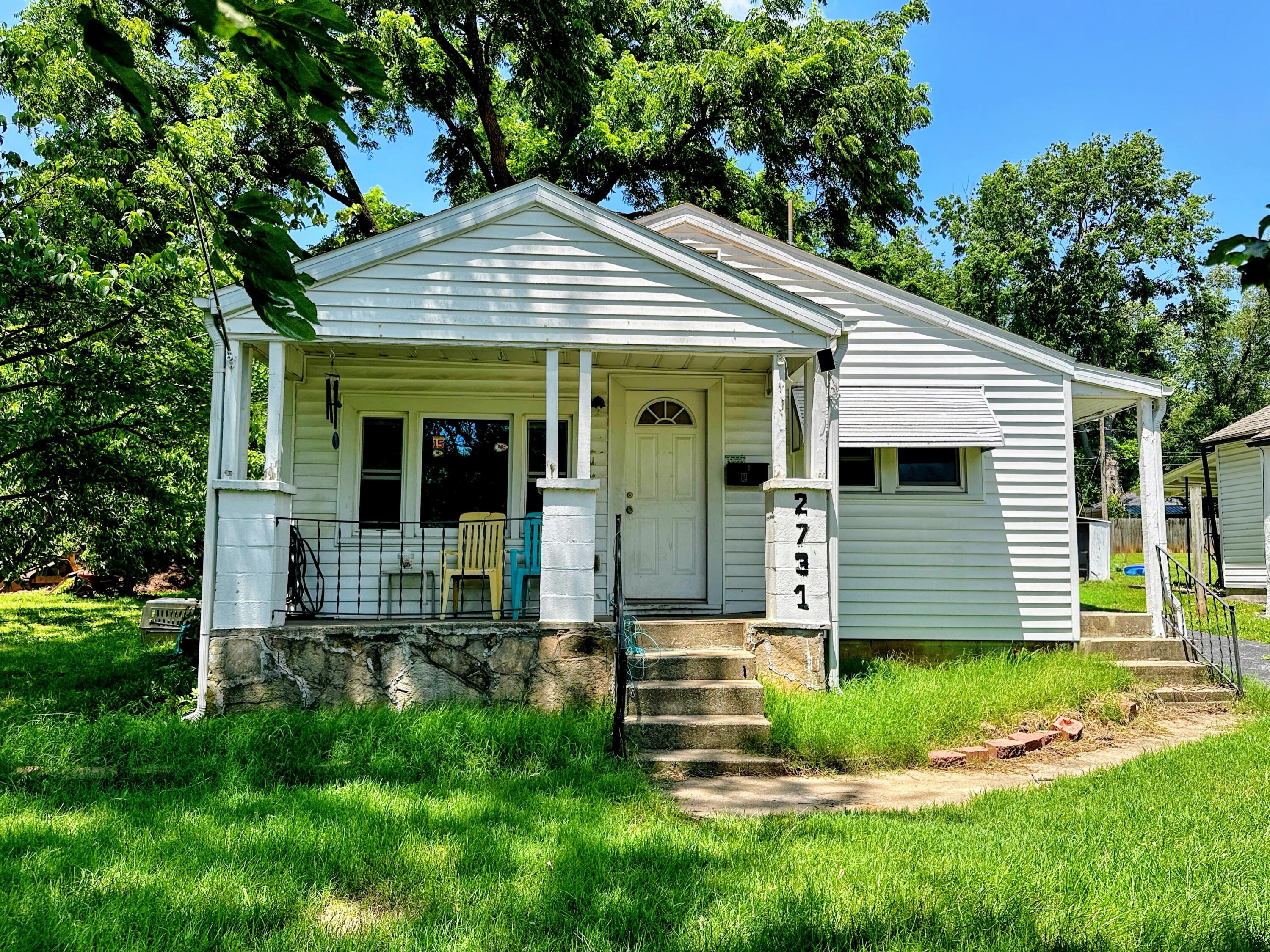 2731 W Walnut 1