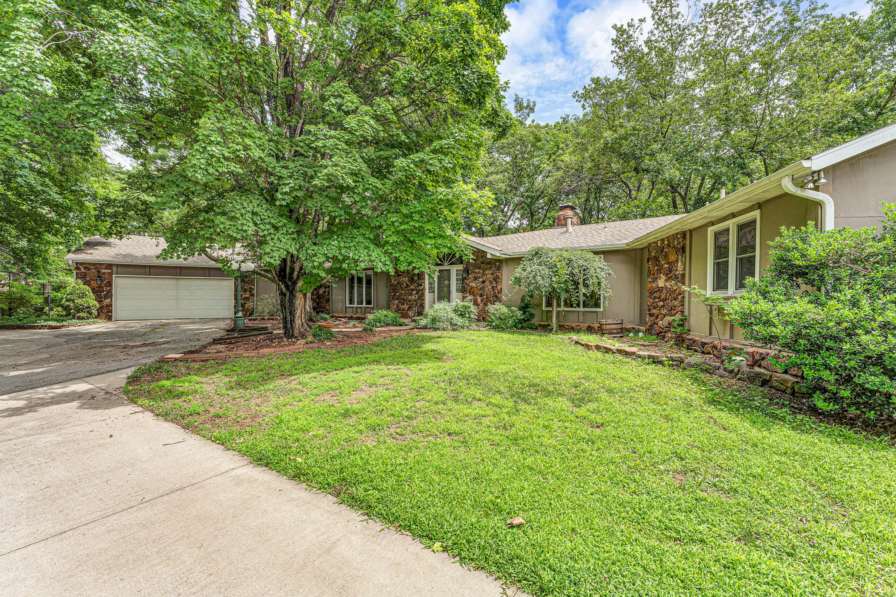 5450 S Farm Road 137 1