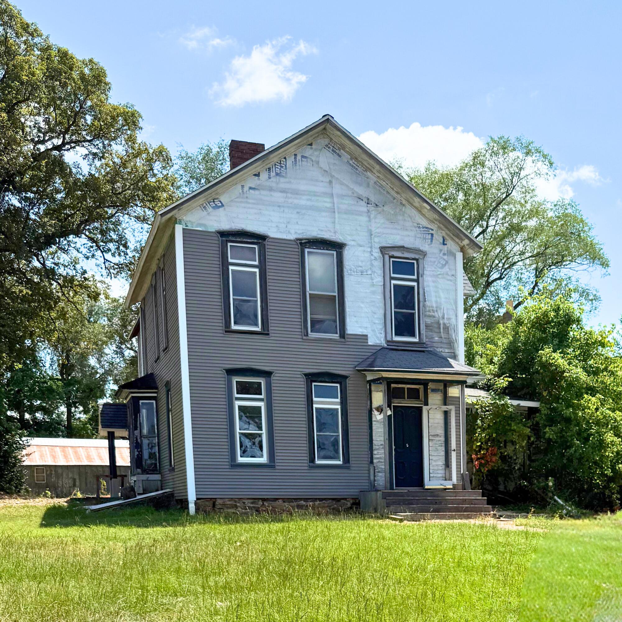 208 S Church