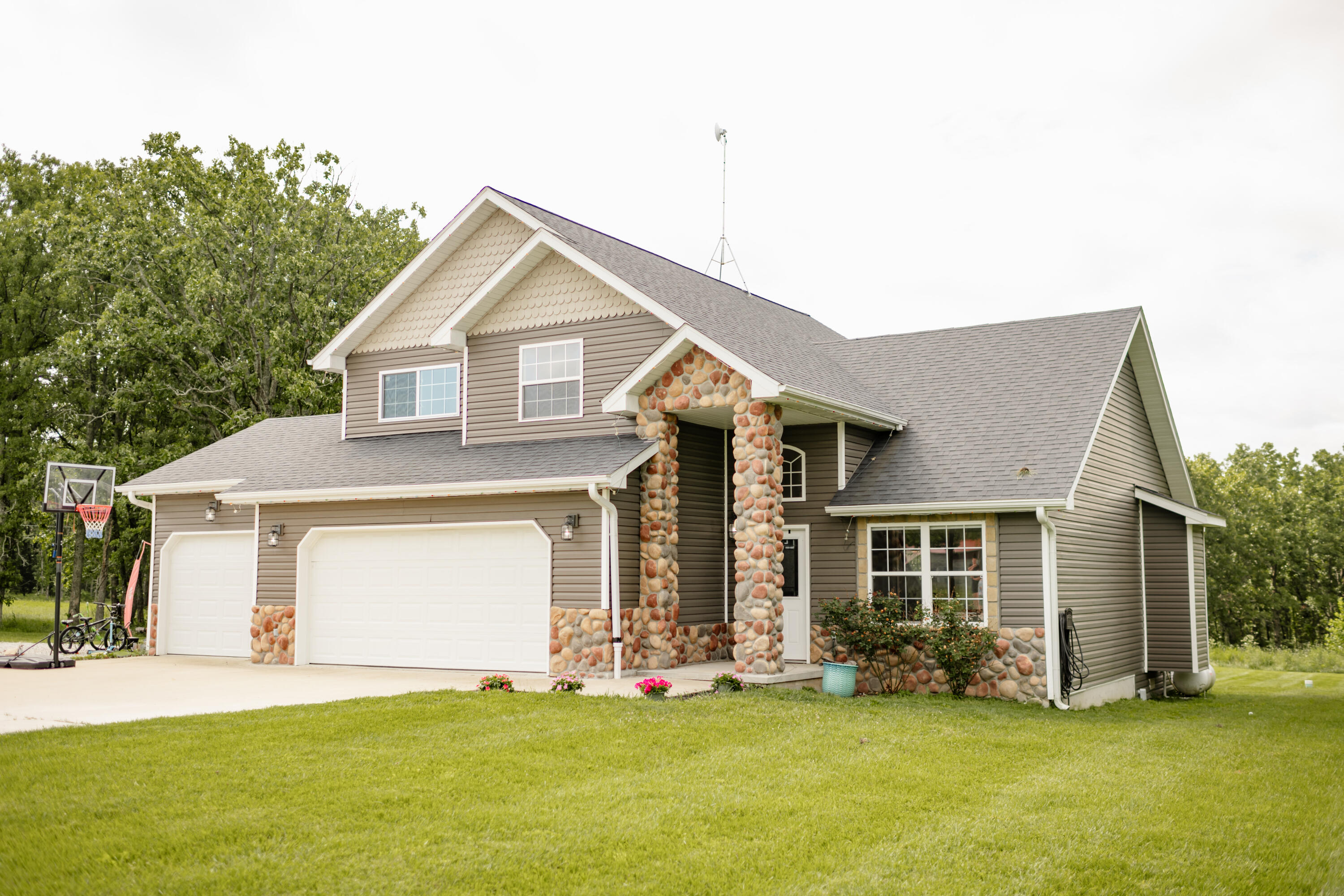 12048 State Highway 32 1