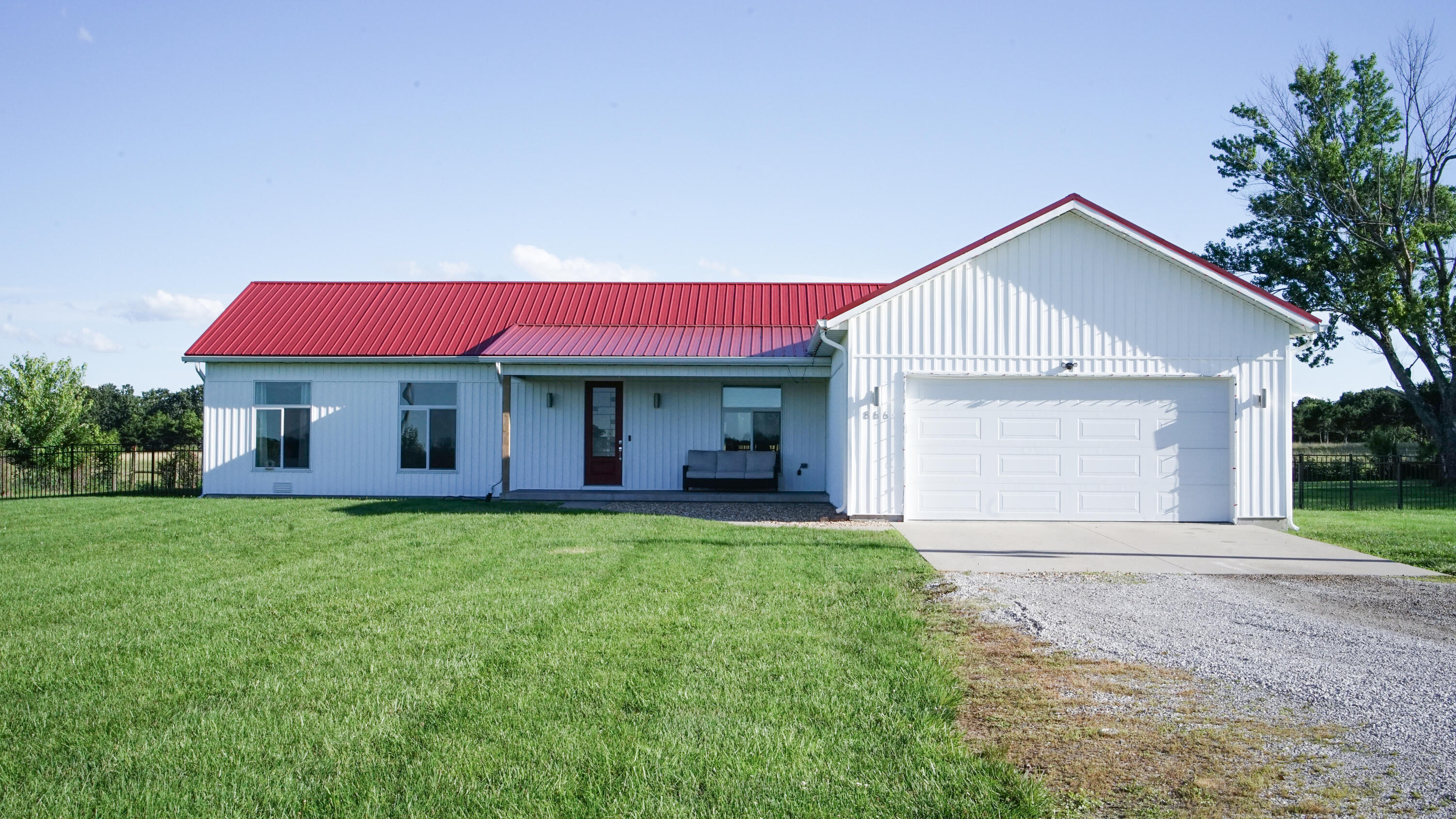 866 State Highway Dd 1