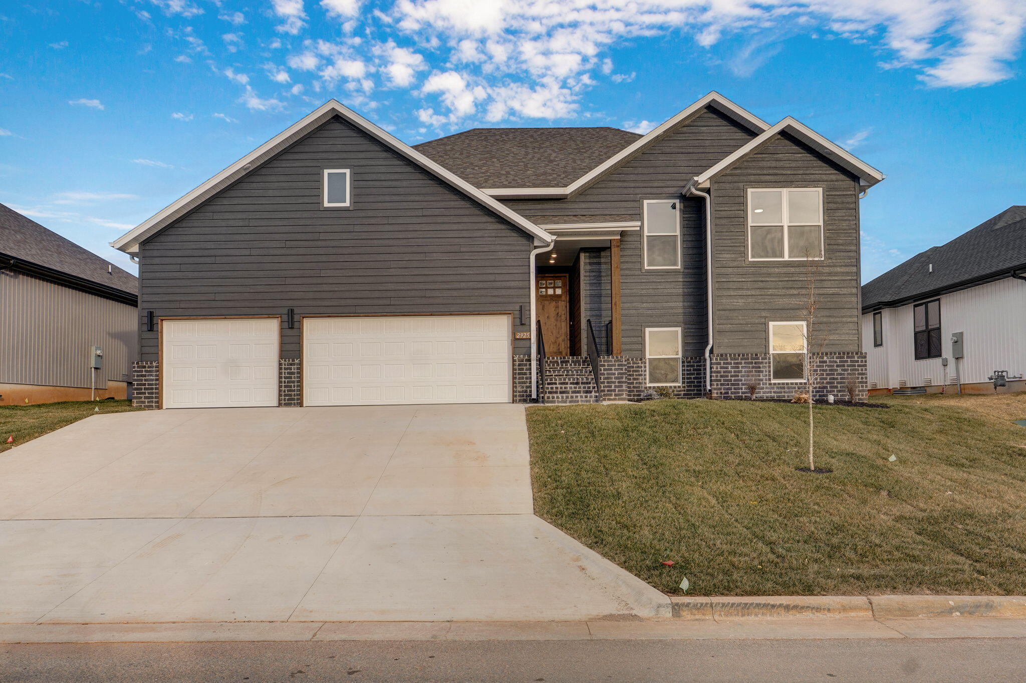 2925 W Teton 1