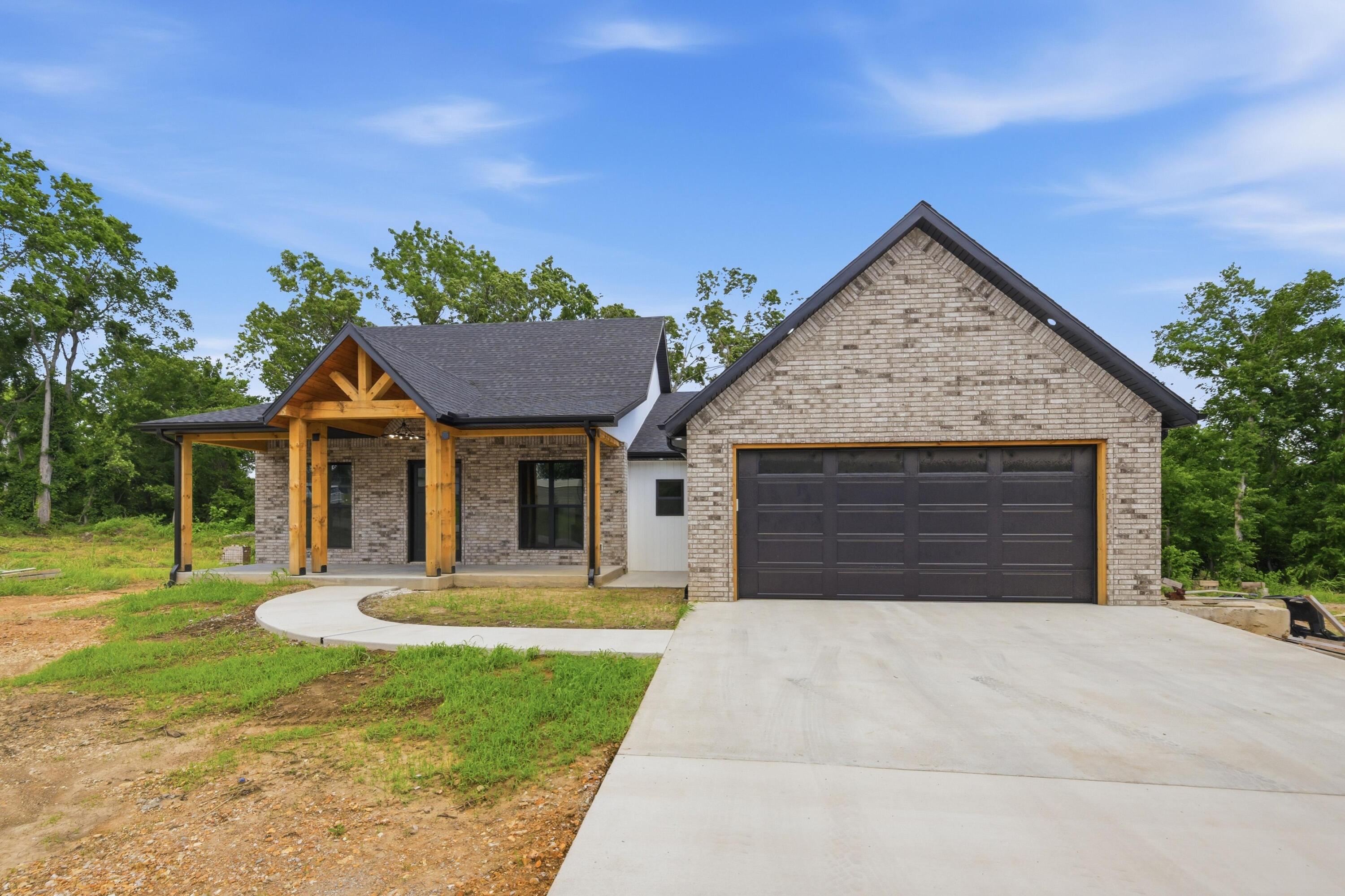 3761 Cresswell 1