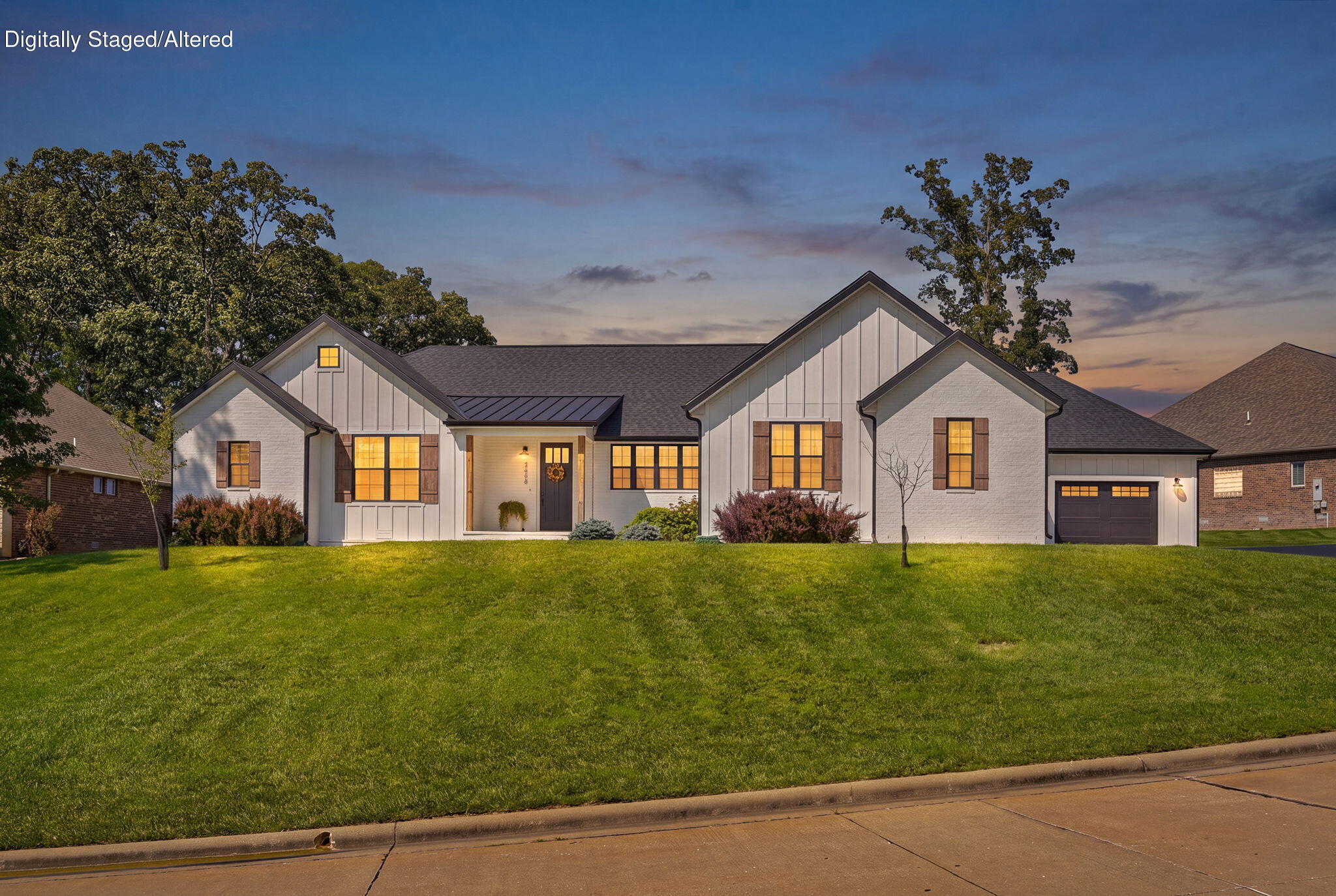 2619 E Old Ivy 1
