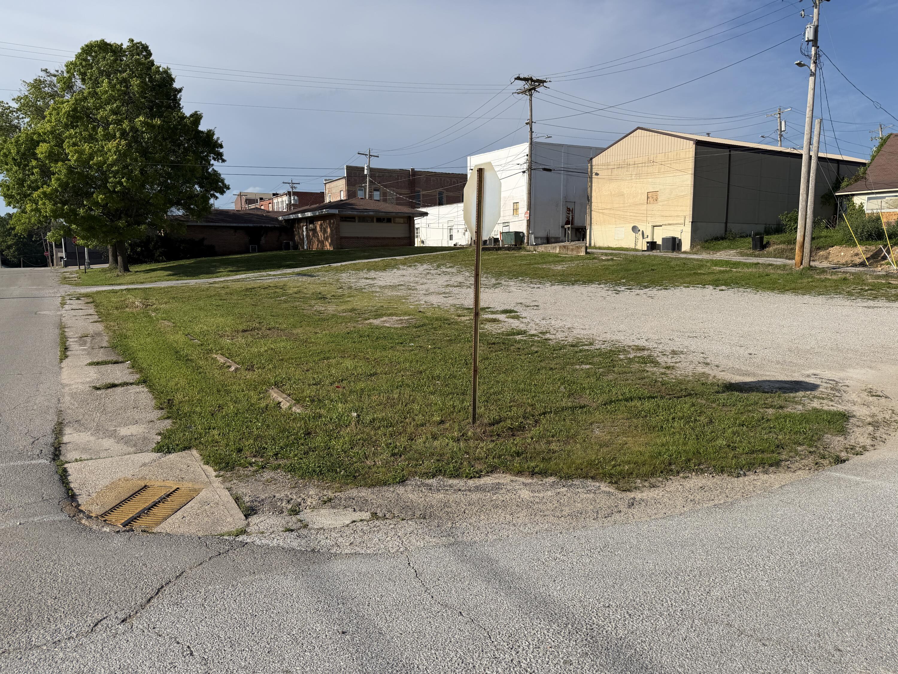 130 W Webster 1