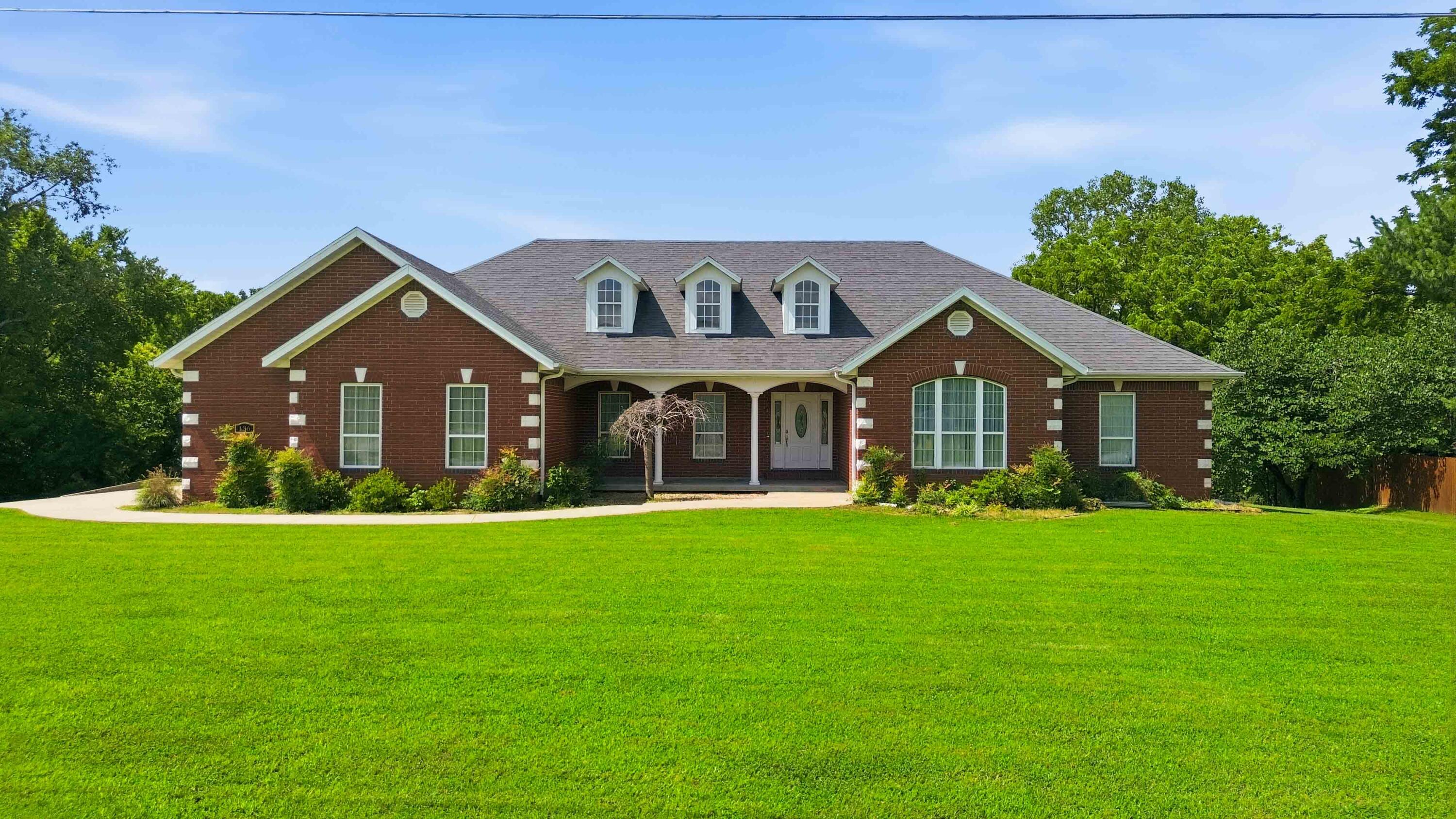 136 Riverview