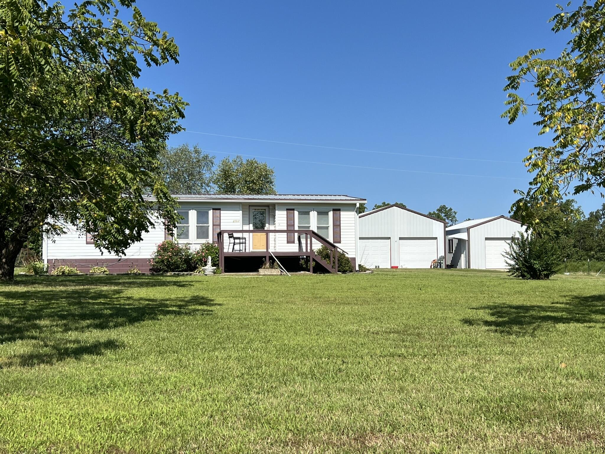 2717 Chestnut 1